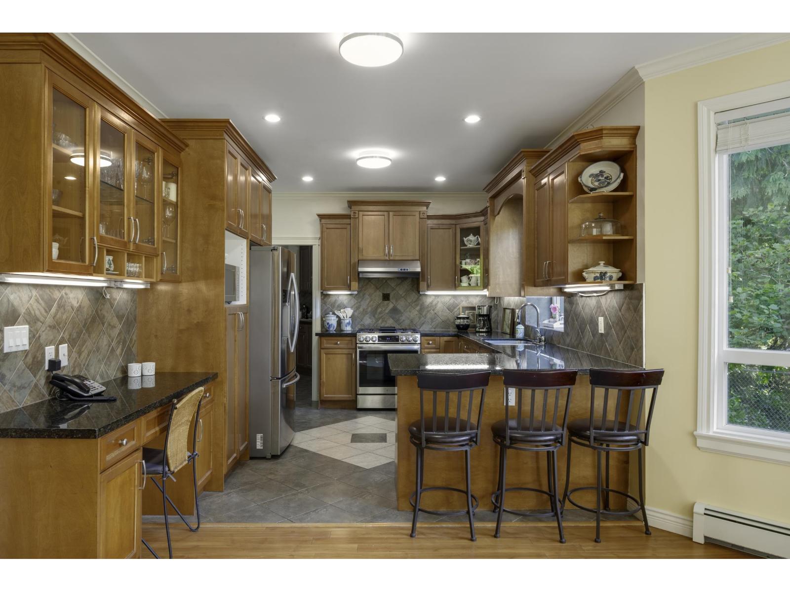 10172 159 Street Property Photo 11