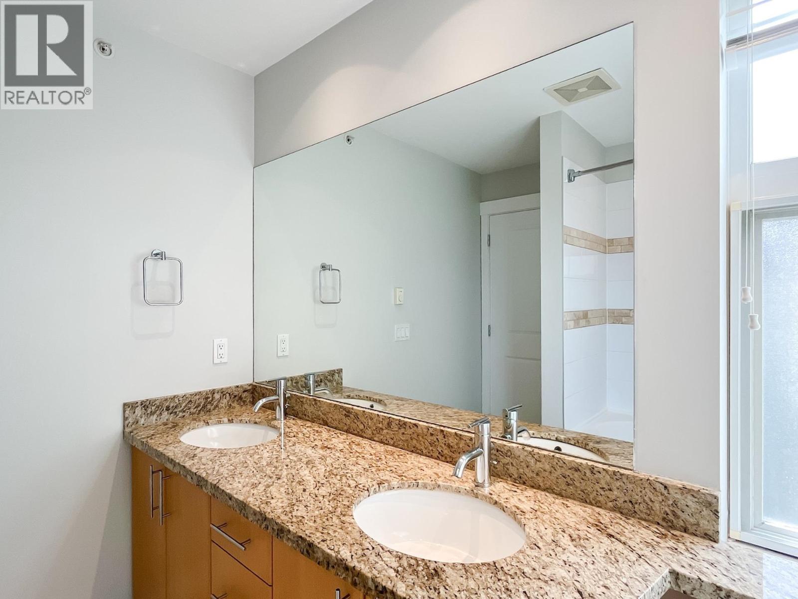 7425 Columbia Street Property Photo 15