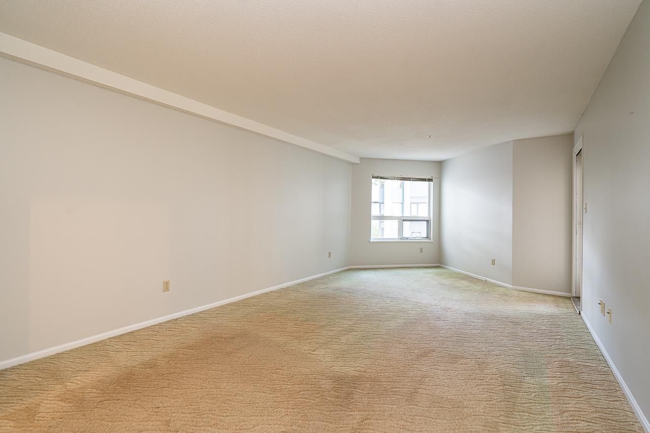 212 15255 18 Avenue Property Photo 17