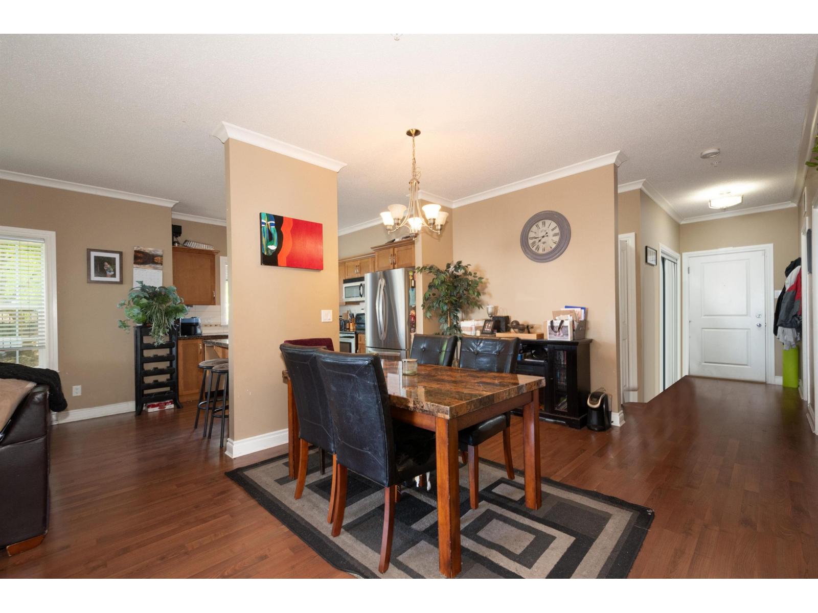 101 20286 53a Avenue Property Photo 8
