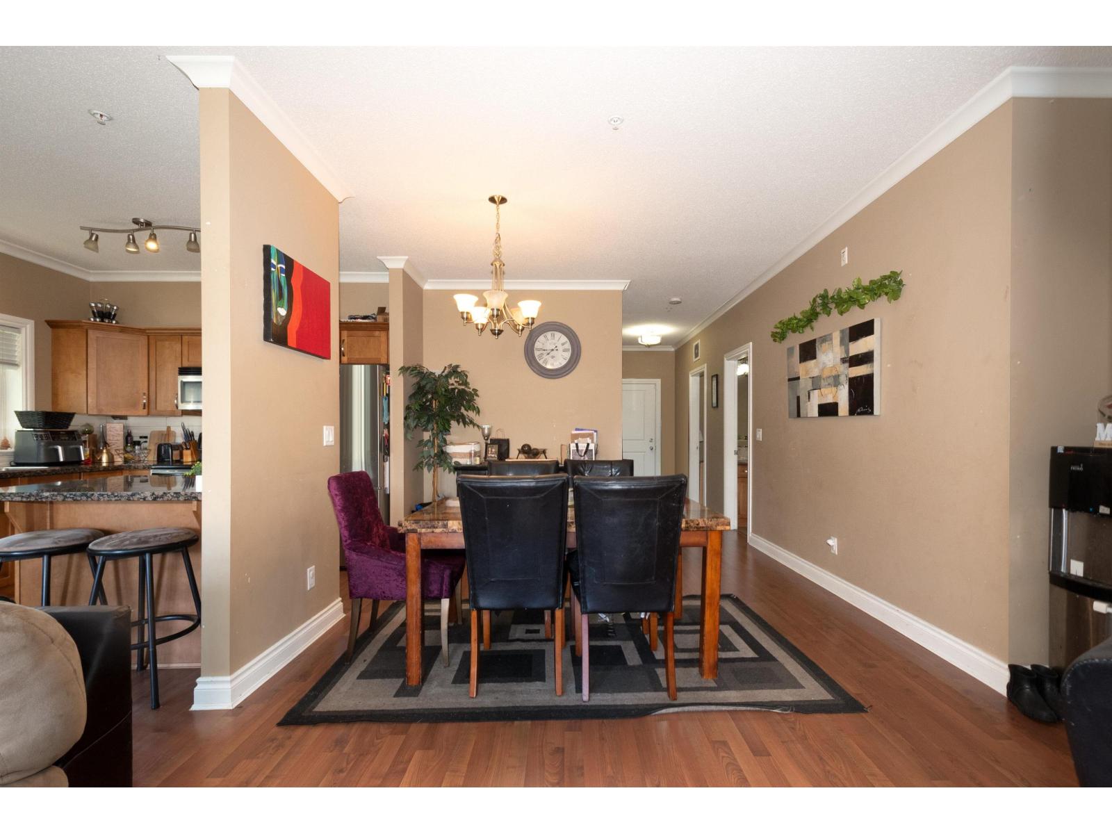 101 20286 53a Avenue Property Photo 12
