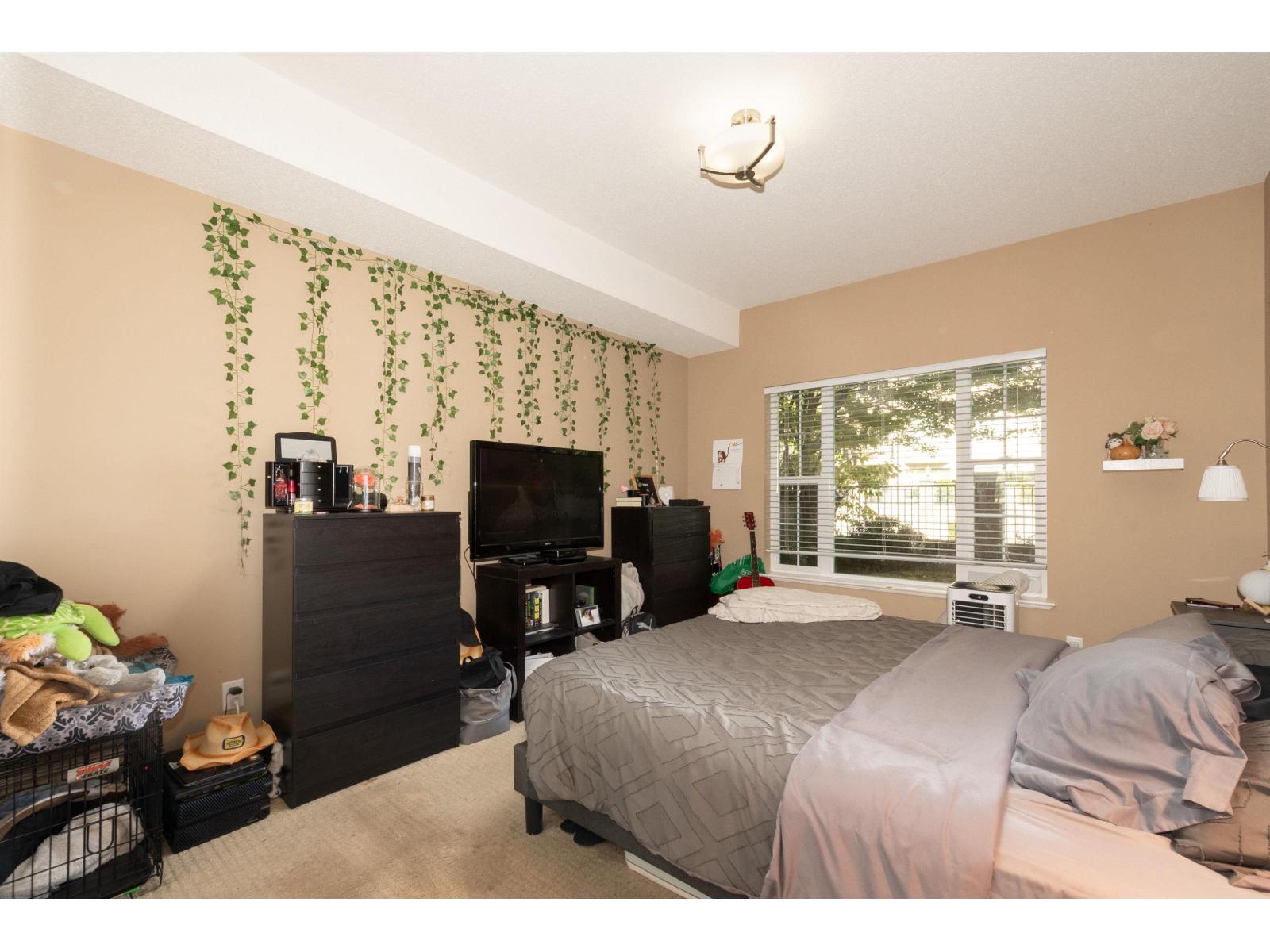 101 20286 53a Avenue Property Photo 14