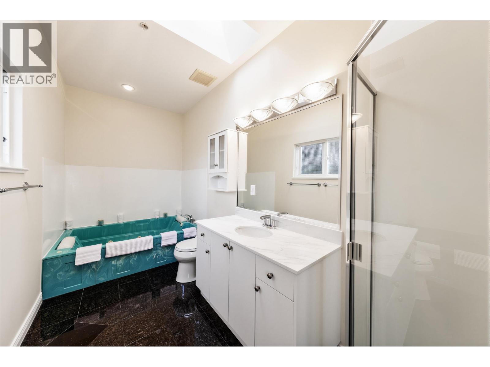 6899 Fleming Street Property Photo 17