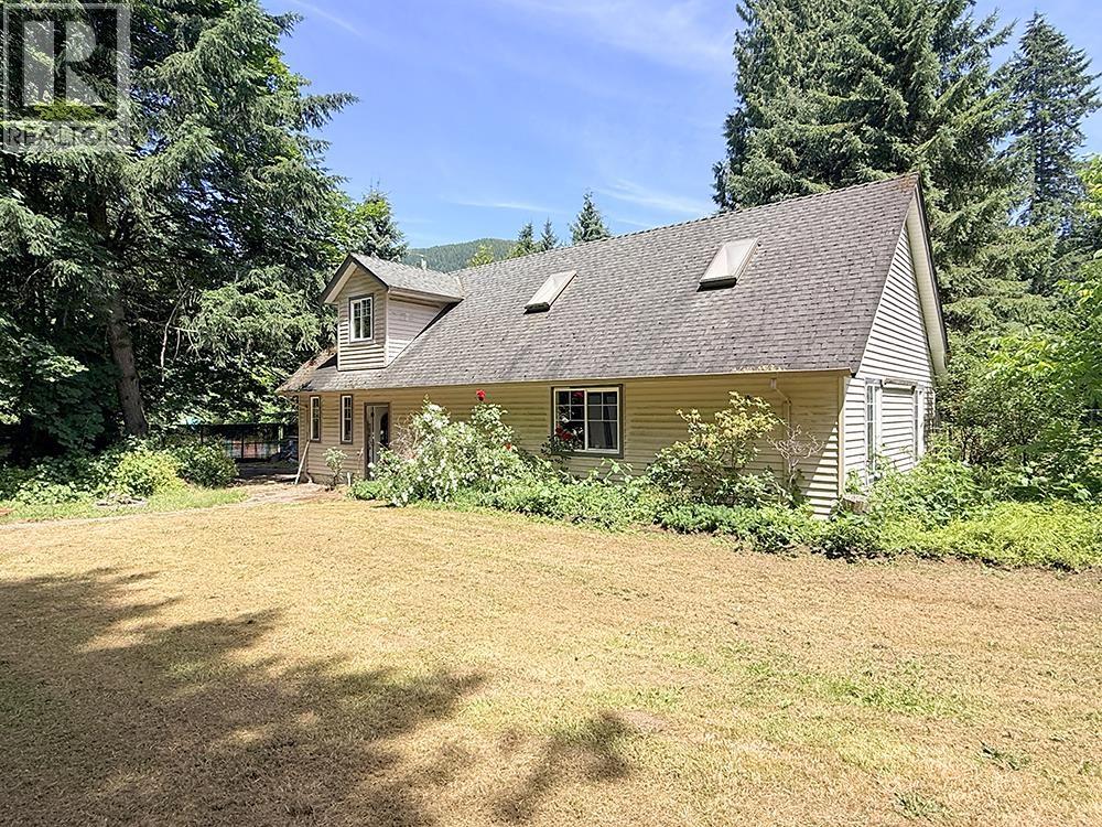 2625 East Road Property Photo 33