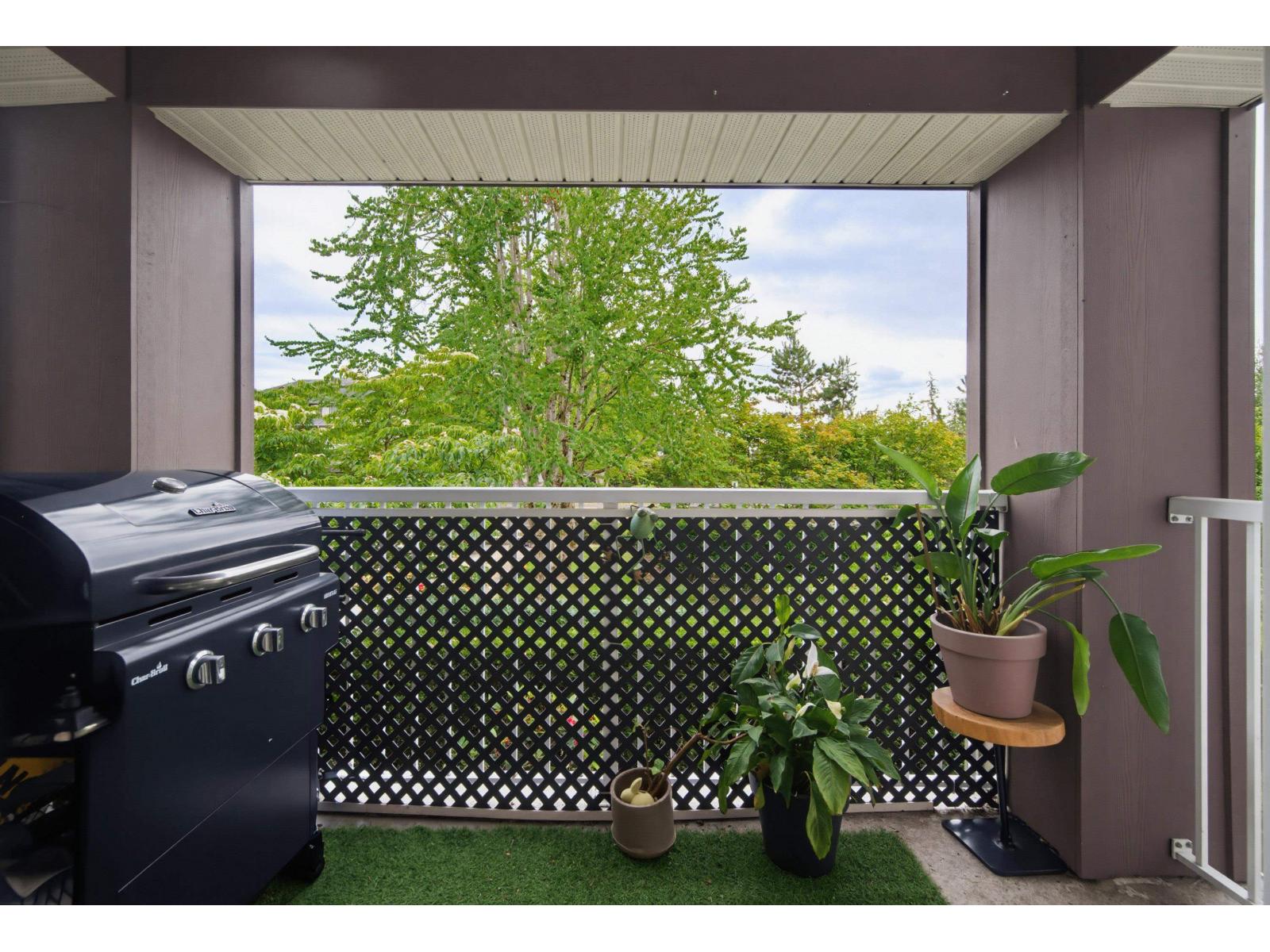 202 19320 65 Avenue Property Photo 19