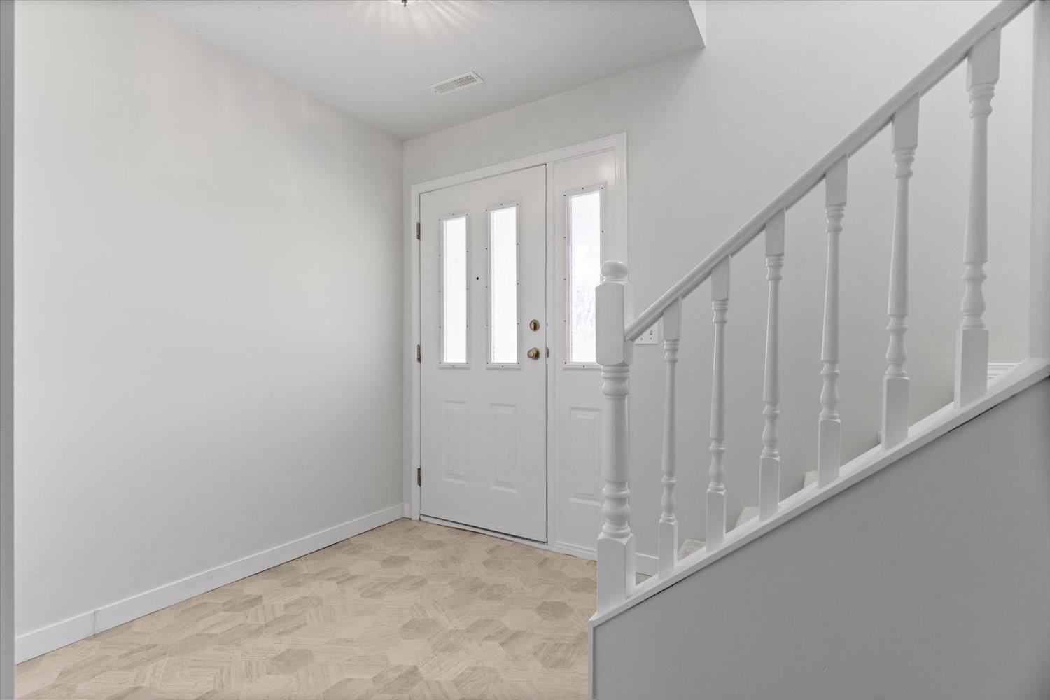 45322 Balmoral Avenue Property Photo 4