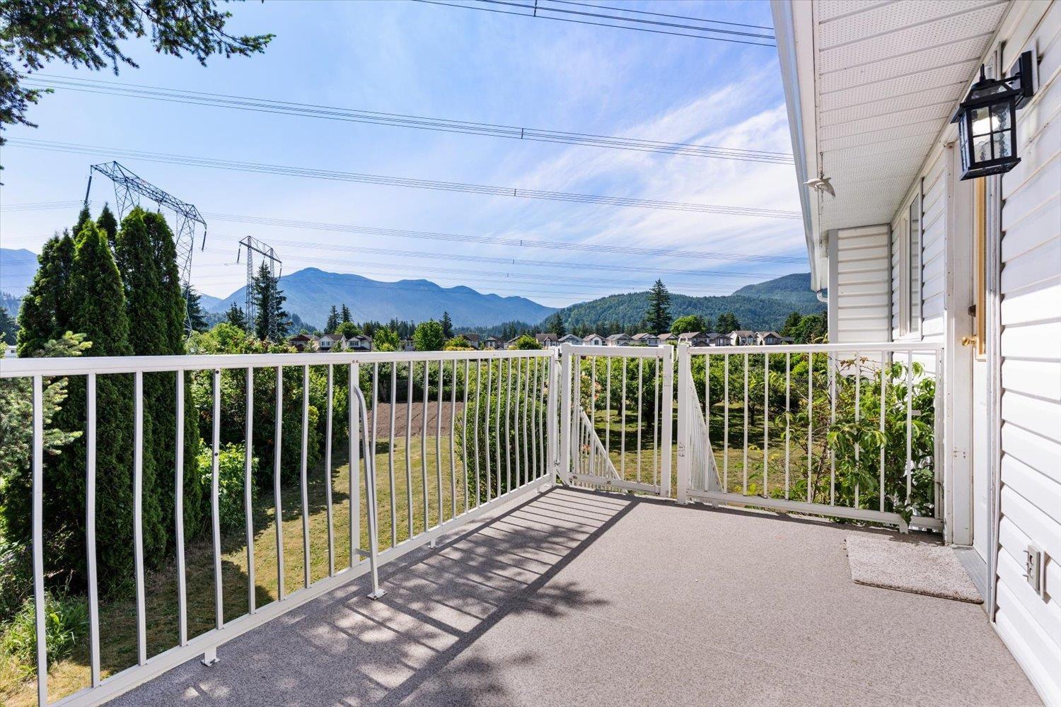 45322 Balmoral Avenue Property Photo 9