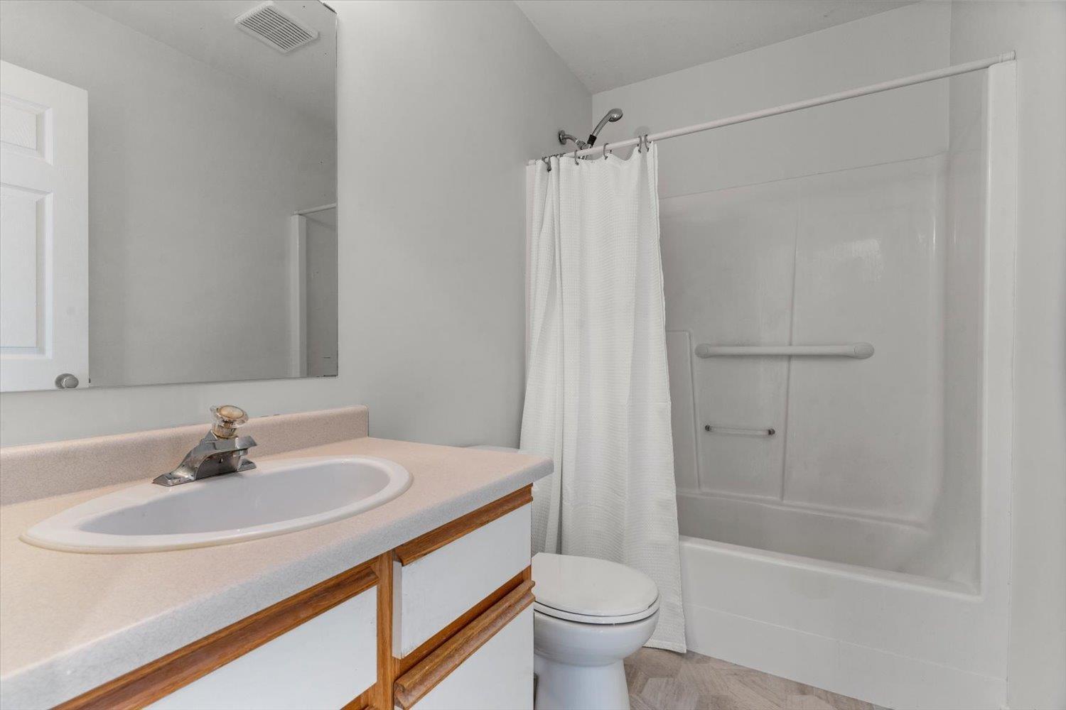 45322 Balmoral Avenue Property Photo 12