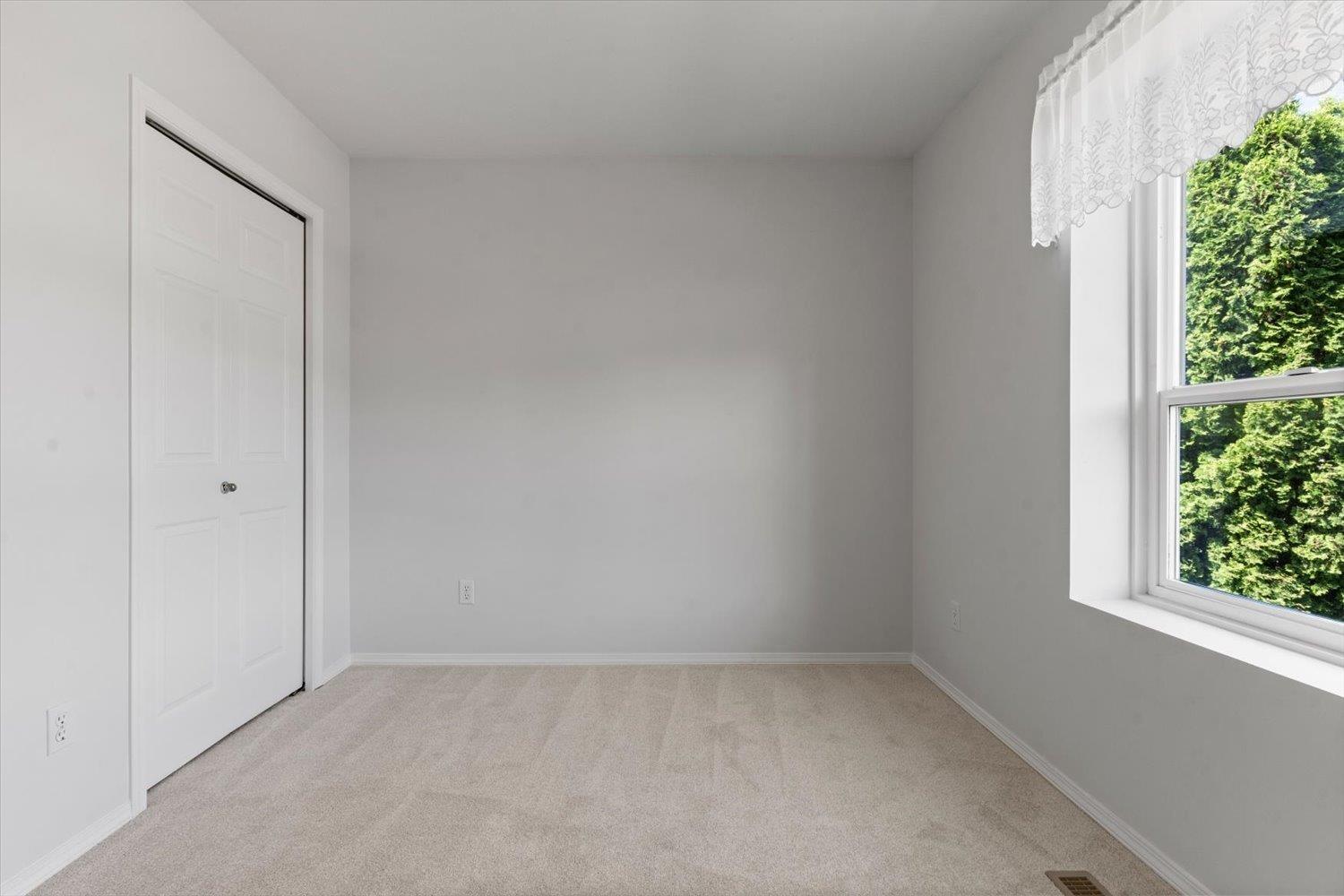 45322 Balmoral Avenue Property Photo 17