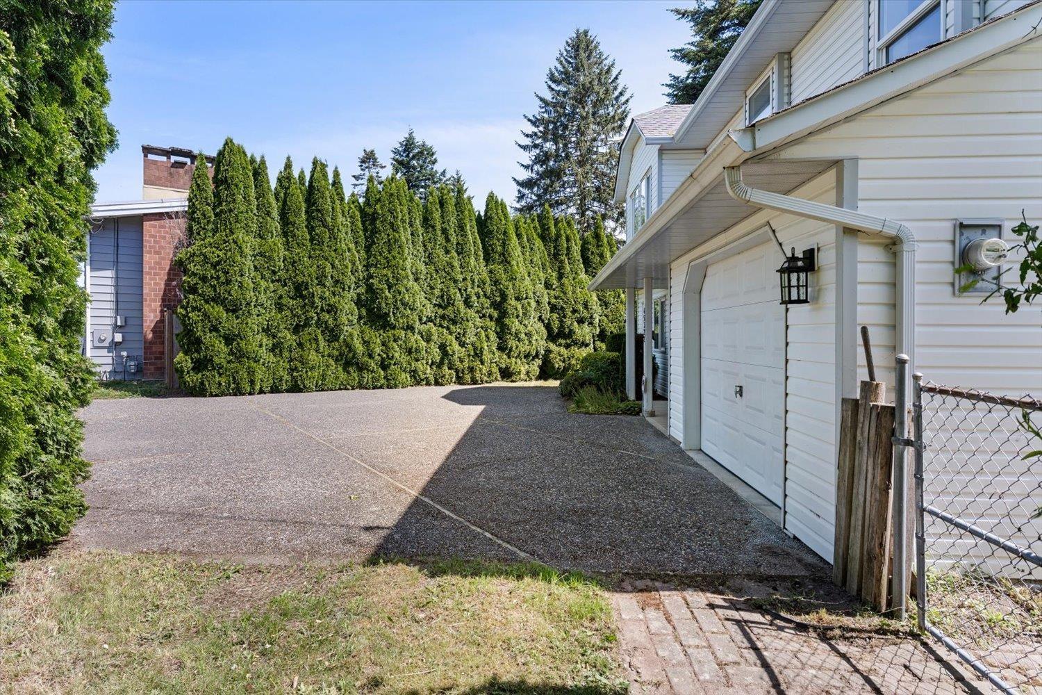 45322 Balmoral Avenue Property Photo 36