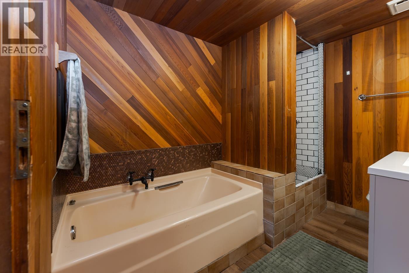 24080 Telachick Road Property Photo 27