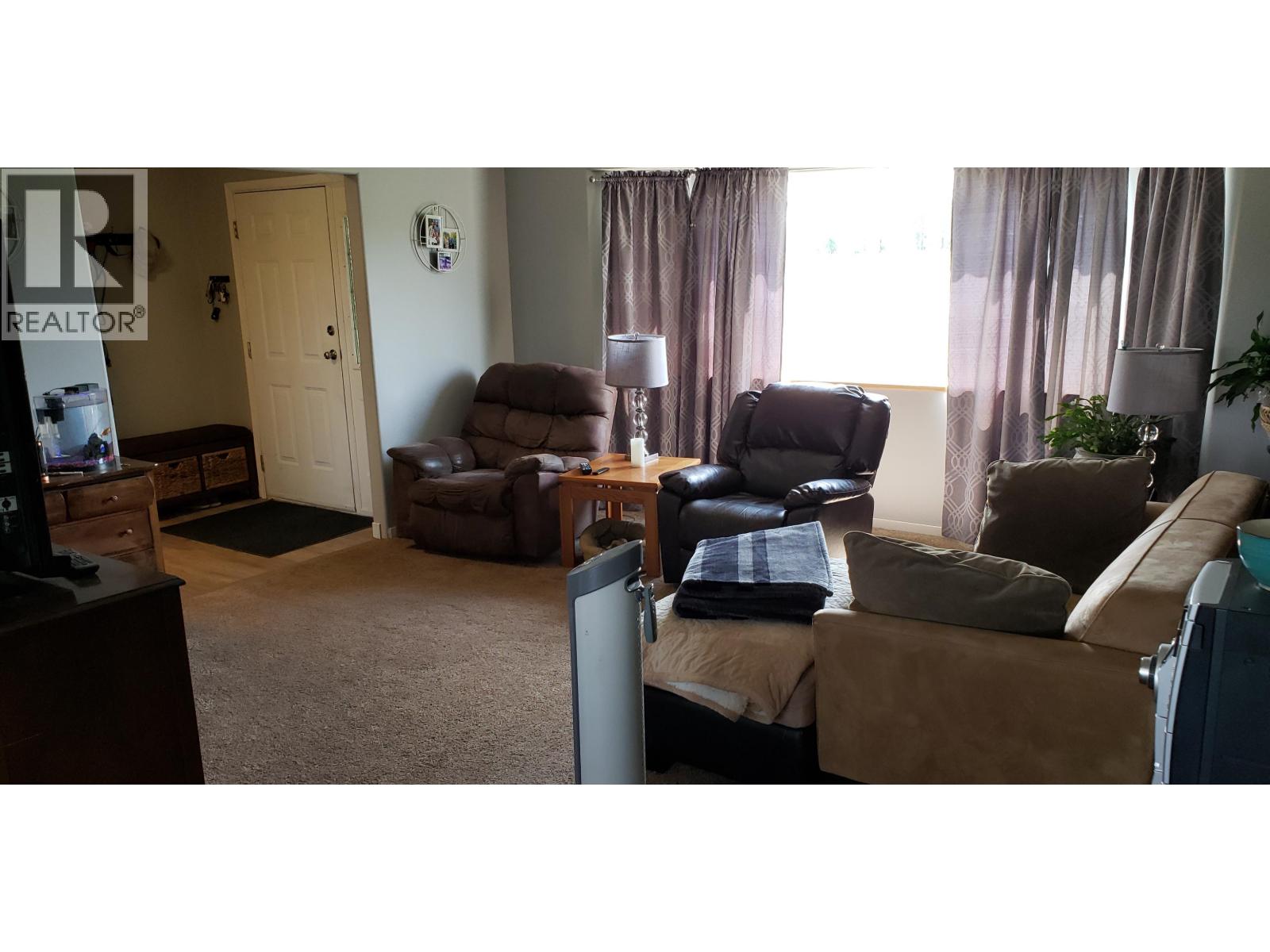 7036 93 Mile Frontage Road Property Photo 12