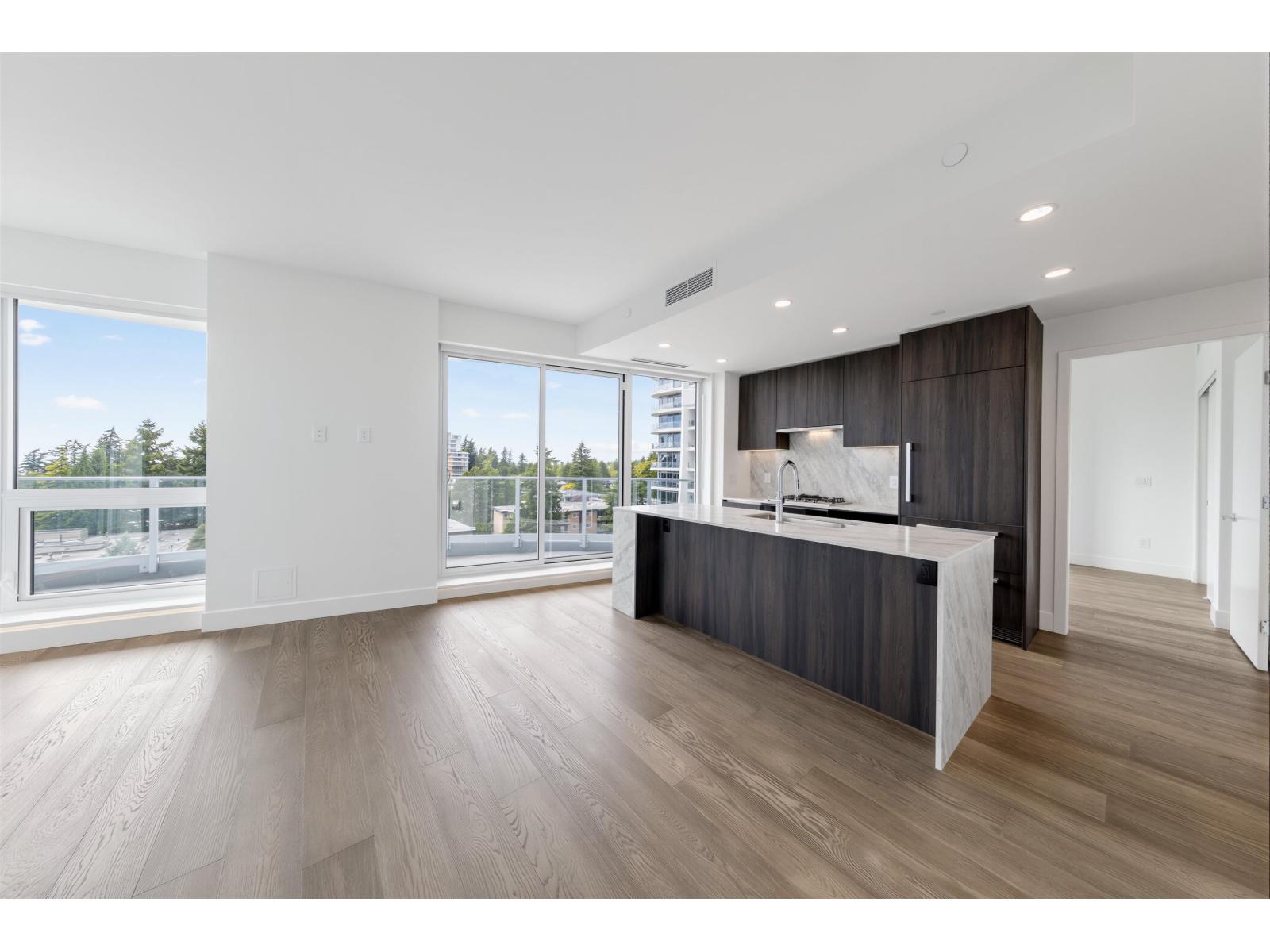 606 1475 Foster Street Property Photo 2