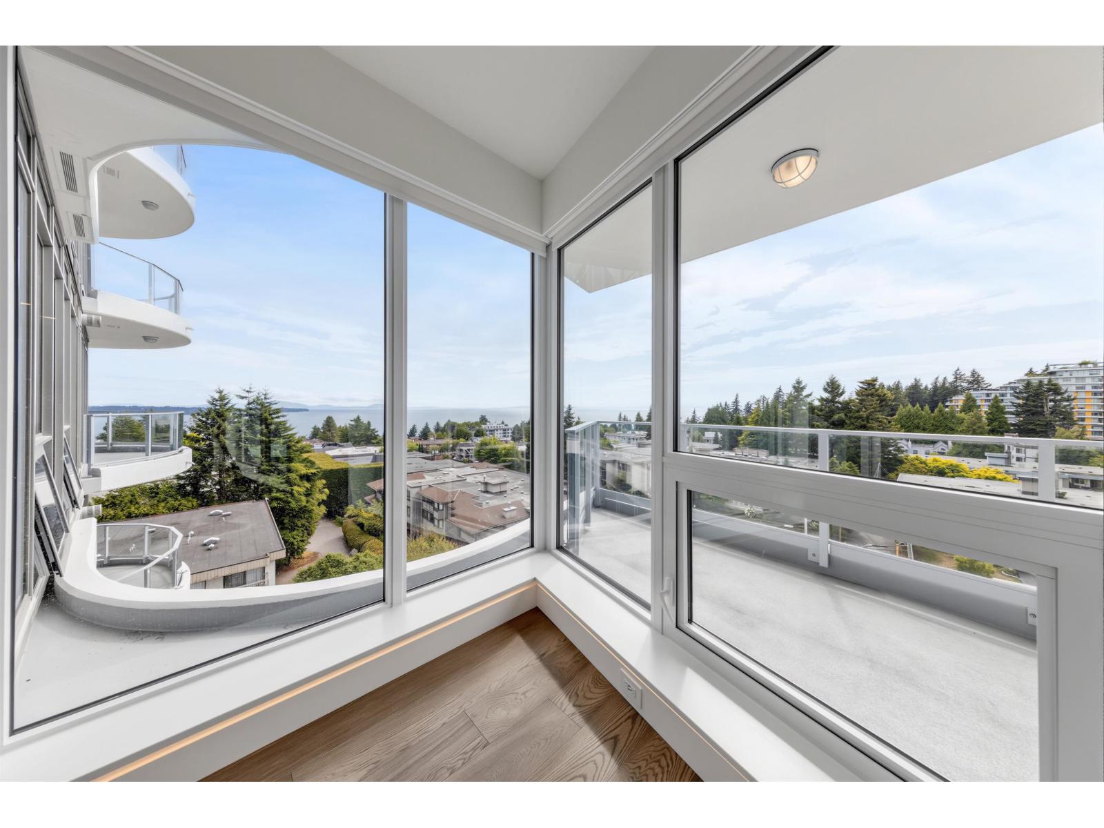 606 1475 Foster Street Property Photo 4