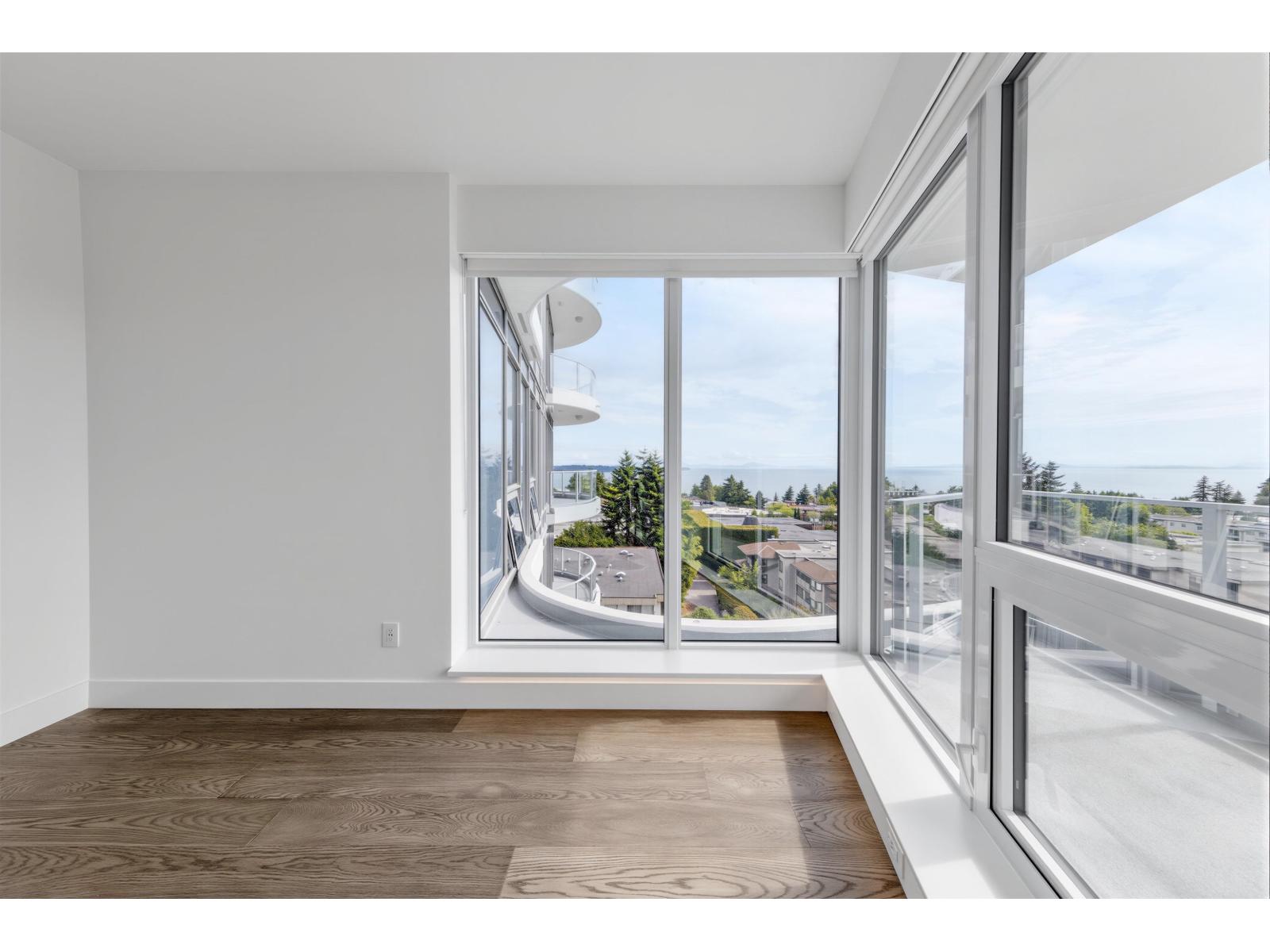 606 1475 Foster Street Property Photo 5