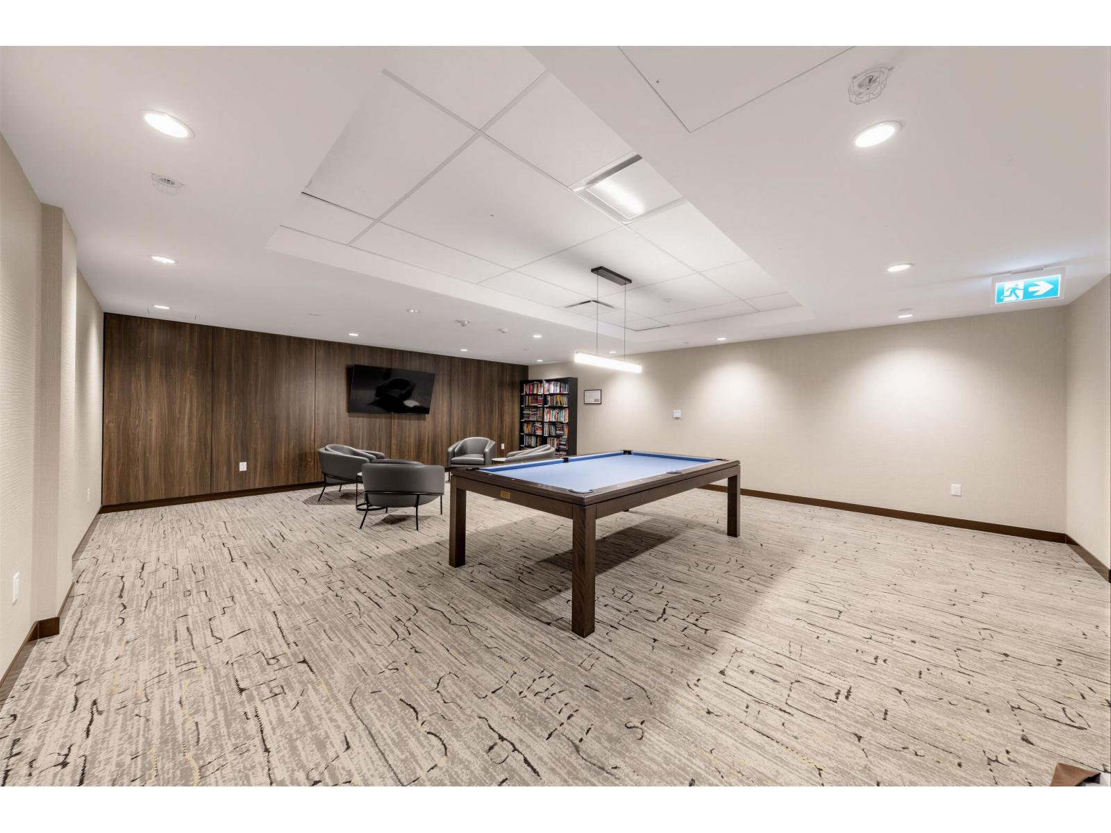 606 1475 Foster Street Property Photo 18