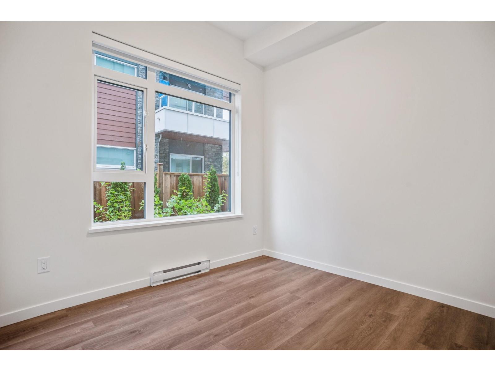 109 14257 103a Avenue Property Photo 12