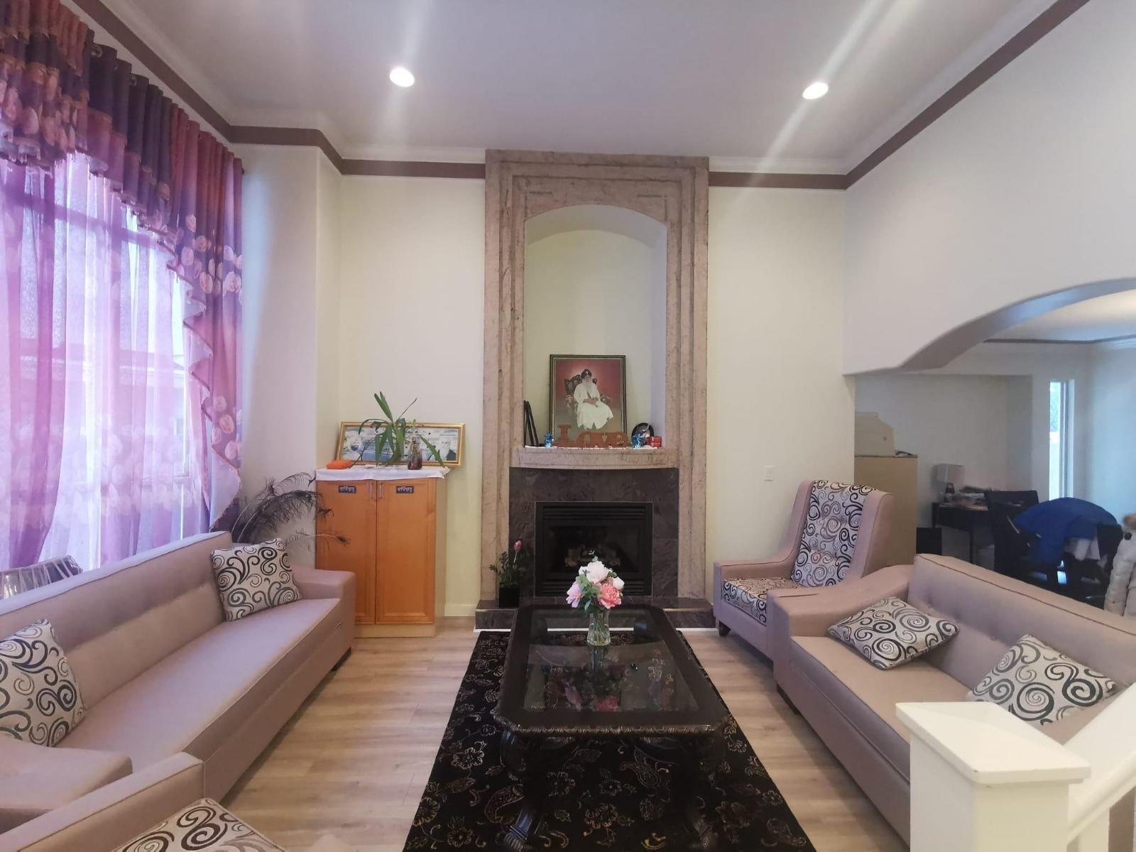 6641 123 STREET Property Photo 1