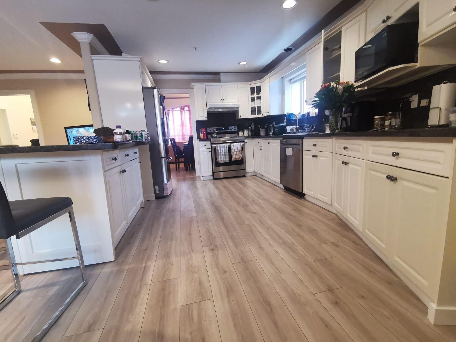 6641 123 Street Property Photo 9