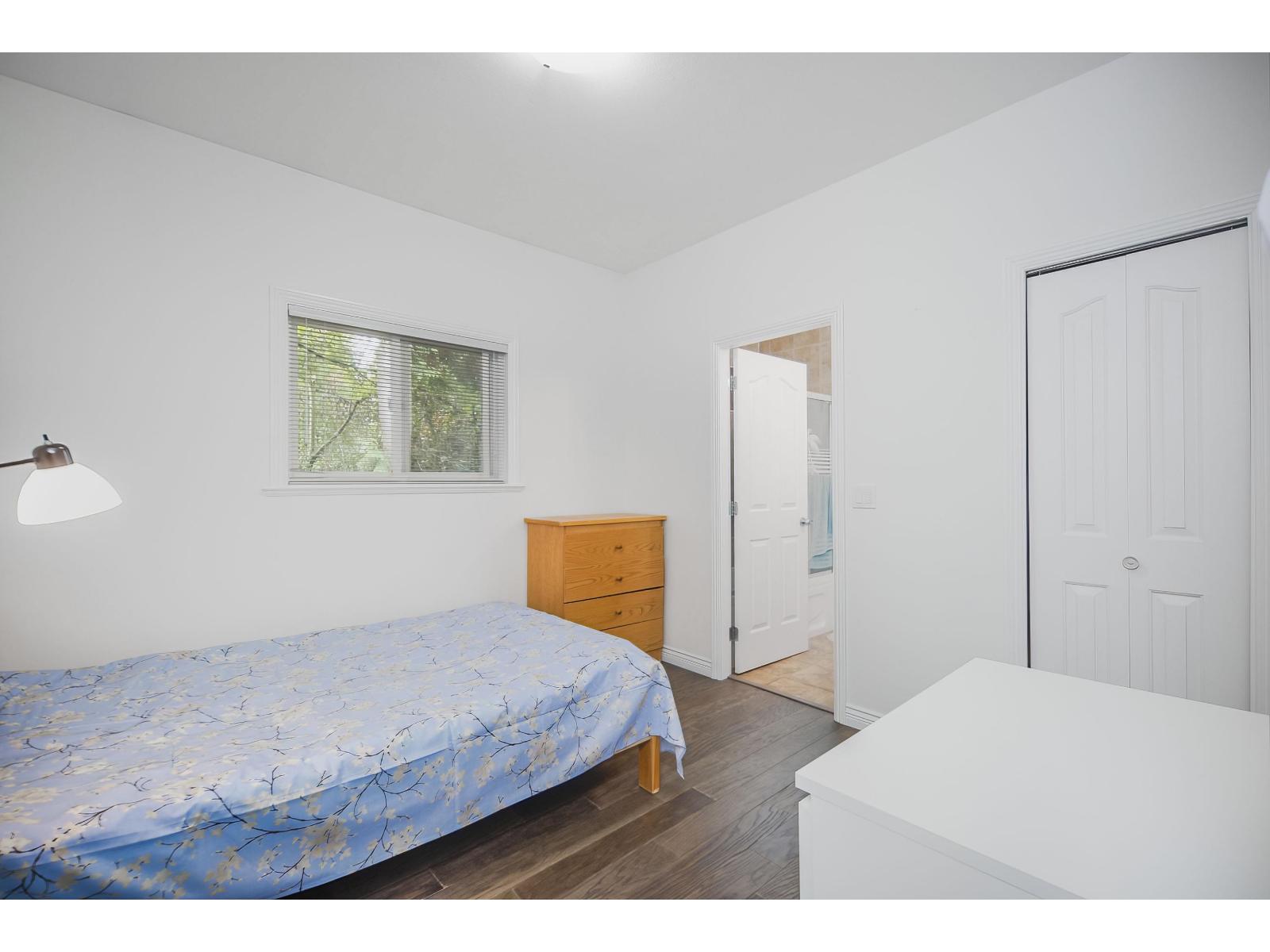 10229 122 Street Property Photo 15