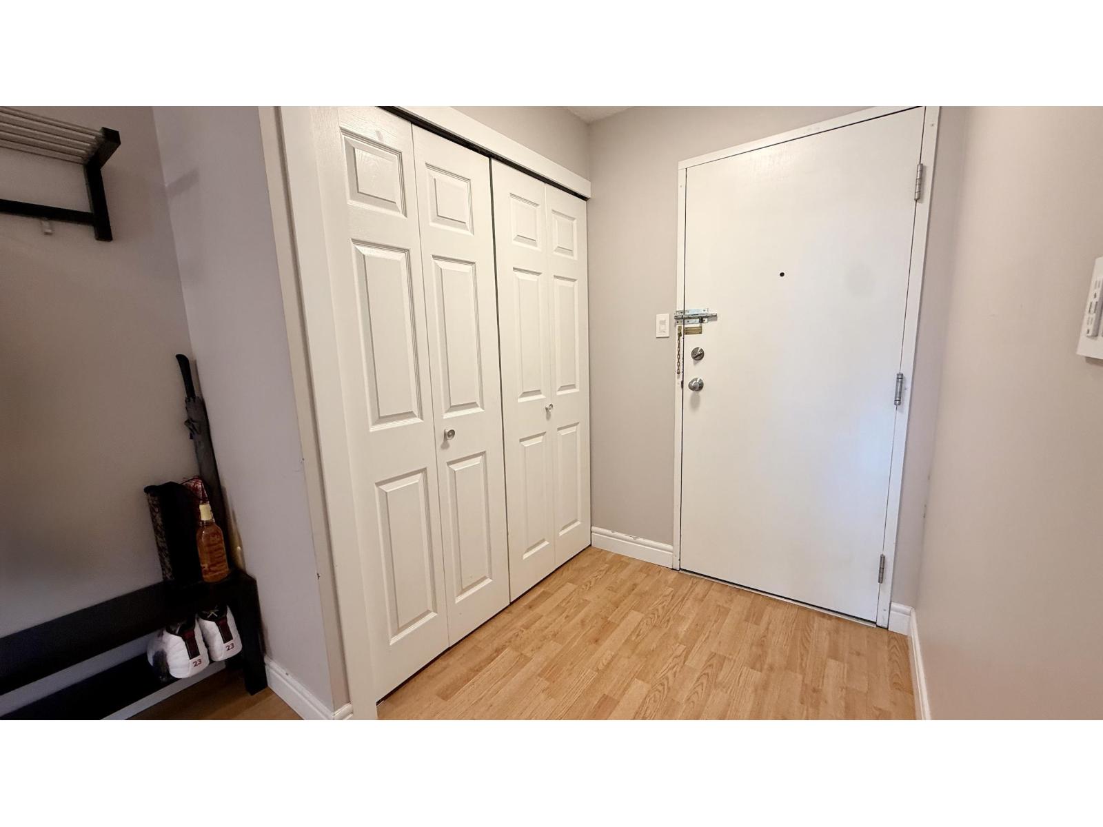 312 9952 149 Street Property Photo 3