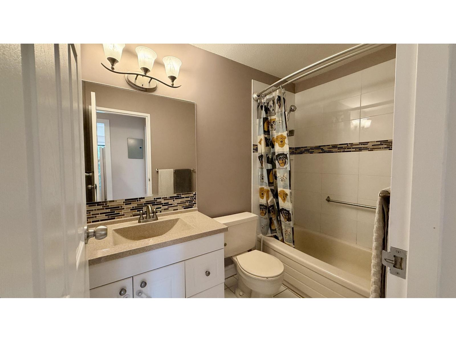 312 9952 149 Street Property Photo 15