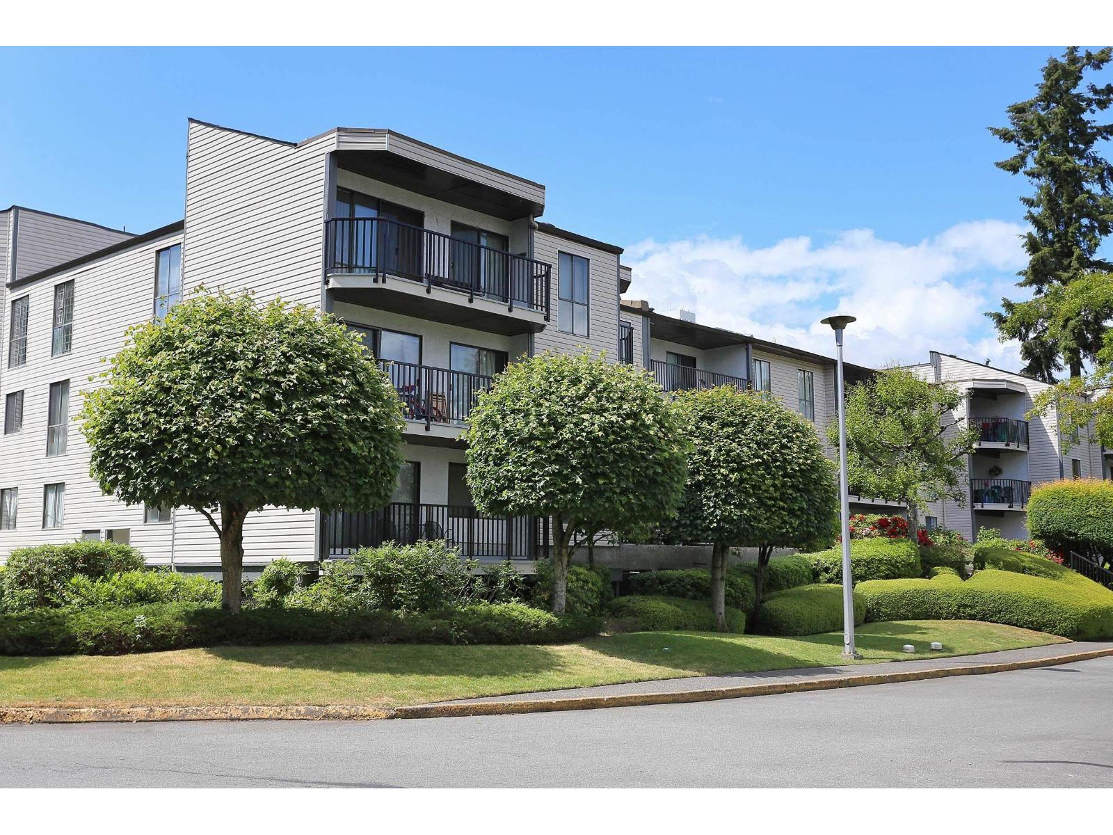 312 9952 149 Street Property Photo 21
