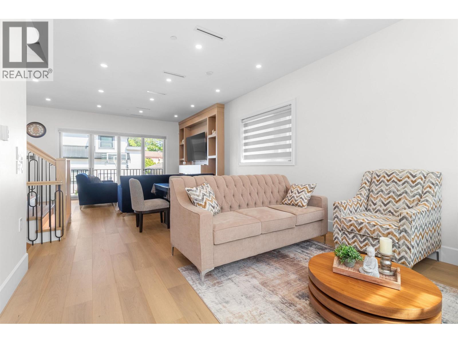 7662 French Street Property Photo 3