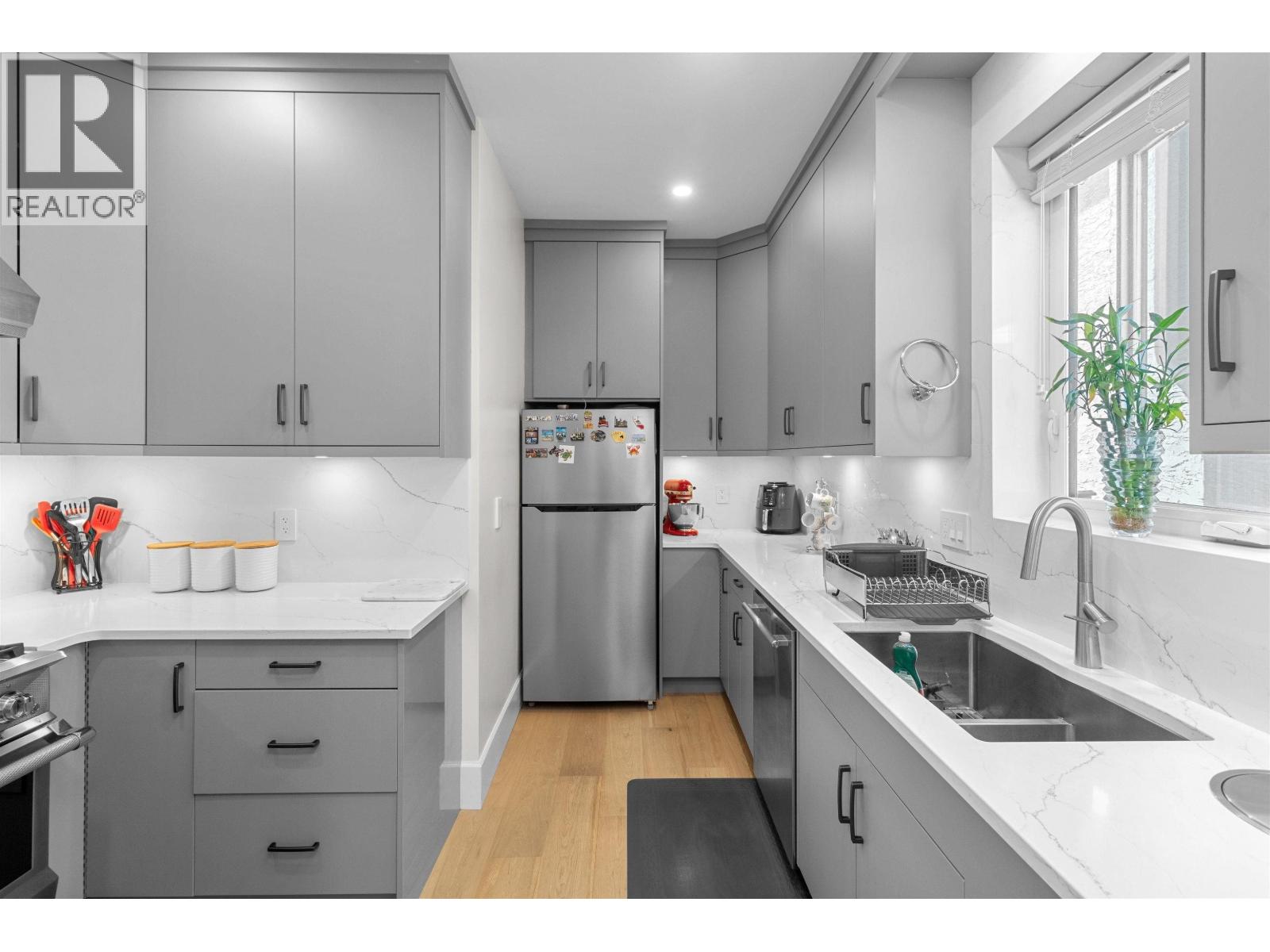 7662 French Street Property Photo 11