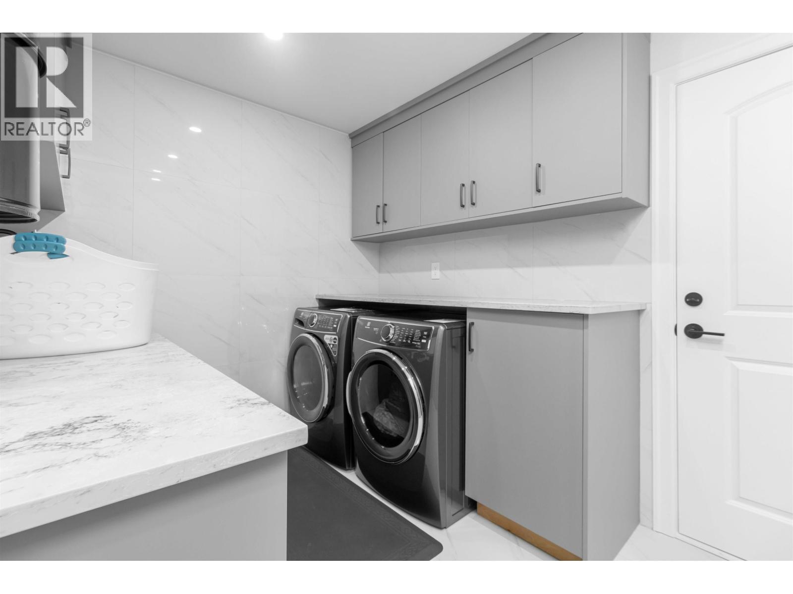 7662 French Street Property Photo 27