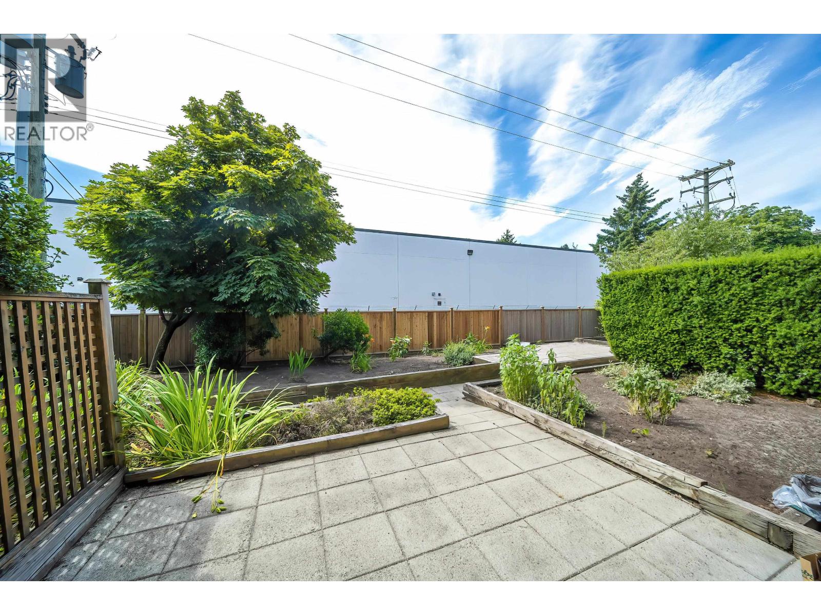 110 5000 Imperial Street Property Photo 3