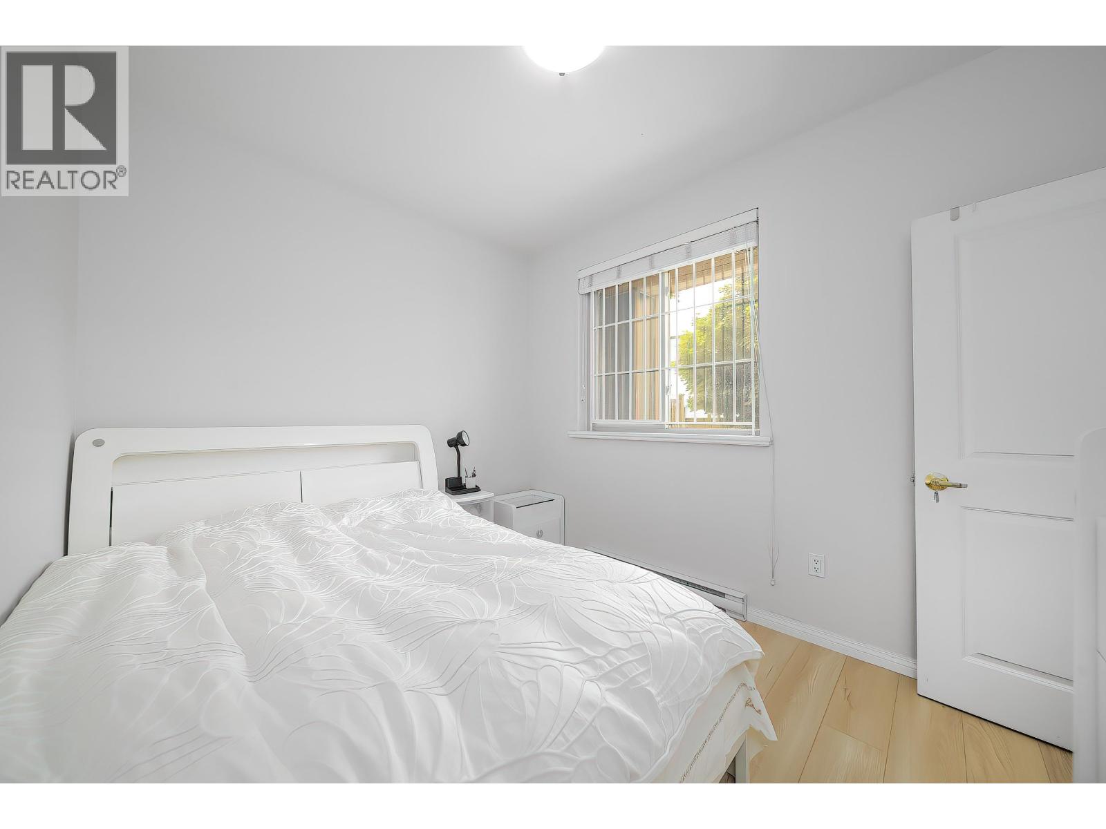 110 5000 Imperial Street Property Photo 12