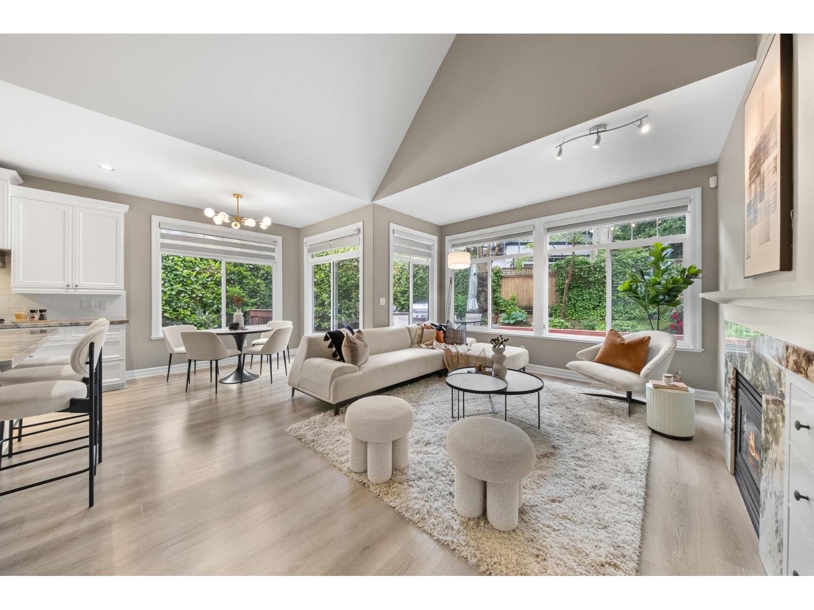15460 36a Avenue Property Photo 11