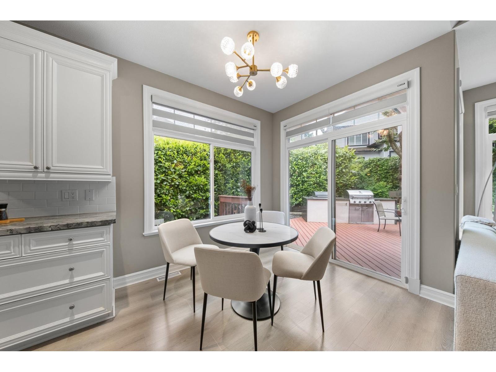 15460 36a Avenue Property Photo 15