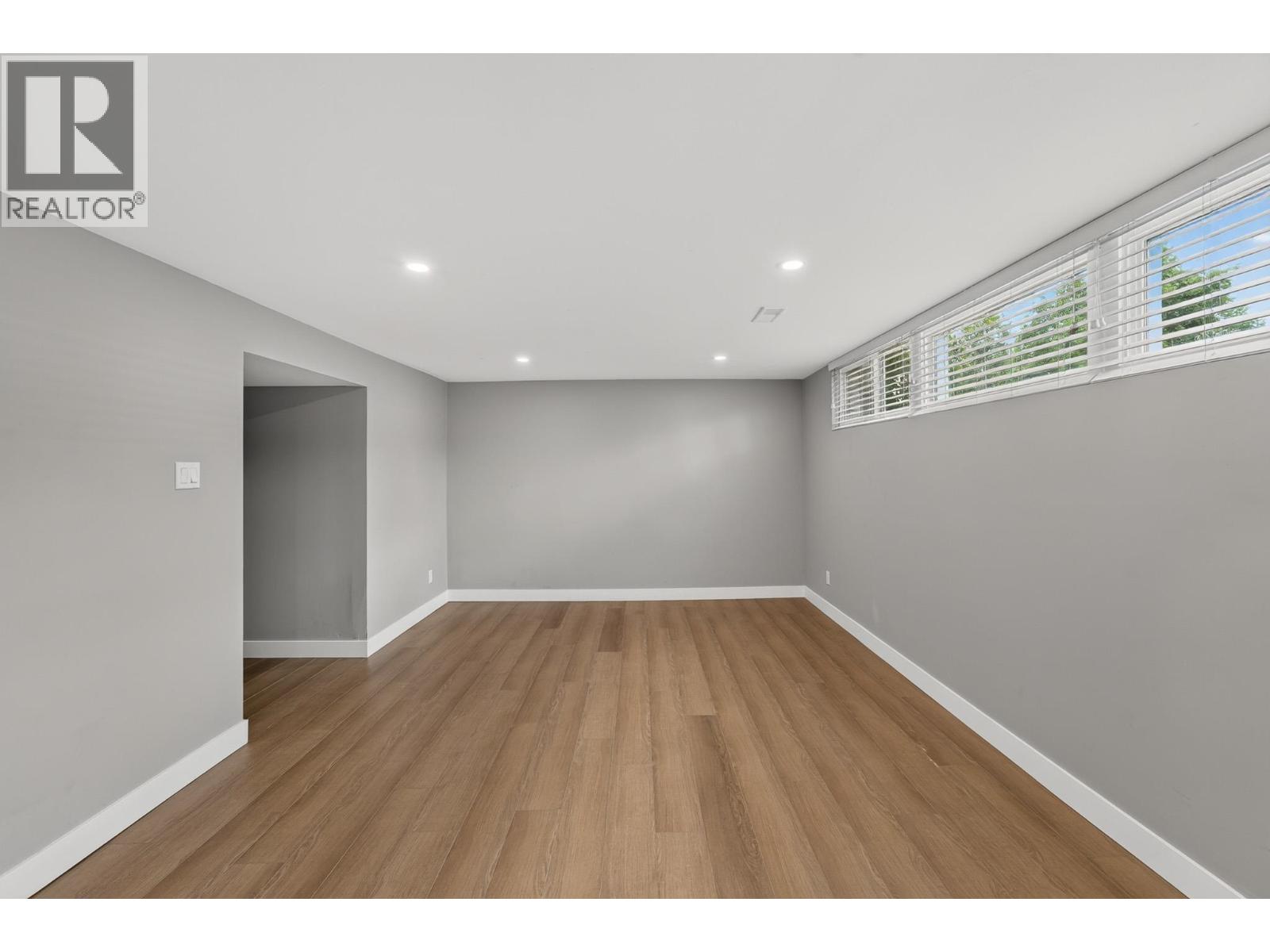 2475 Hammond Avenue Property Photo 16