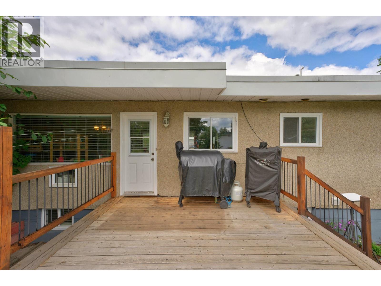 2475 Hammond Avenue Property Photo 23