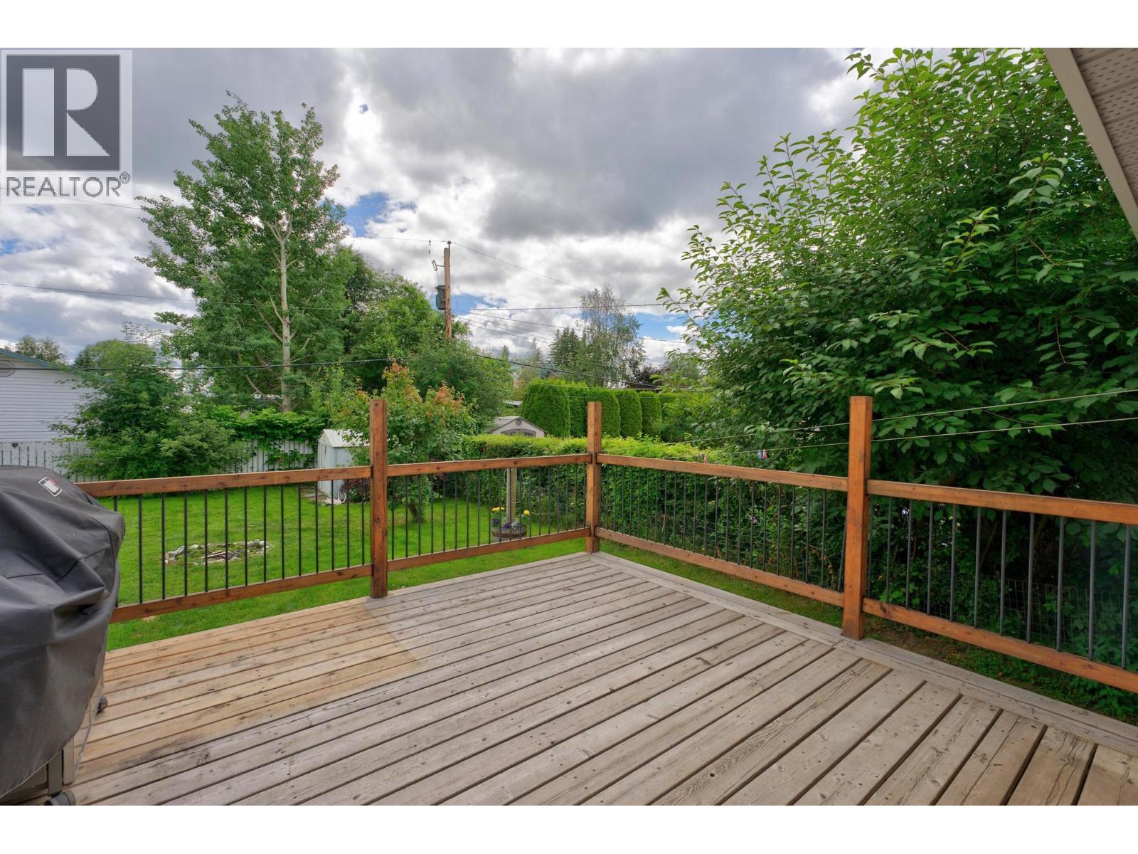 2475 Hammond Avenue Property Photo 25