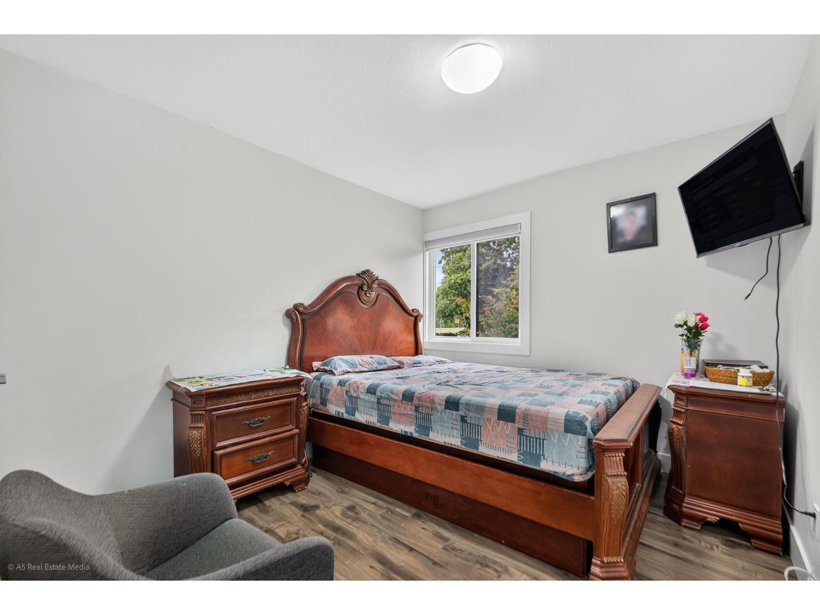 16166 92 Avenue Property Photo 13