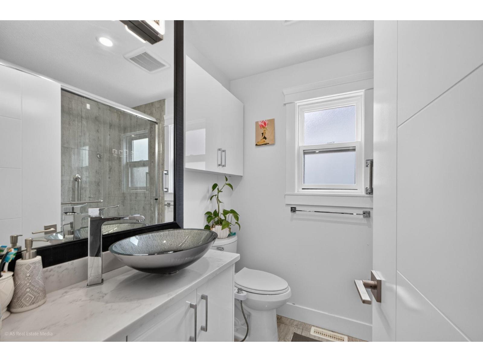 16166 92 Avenue Property Photo 15