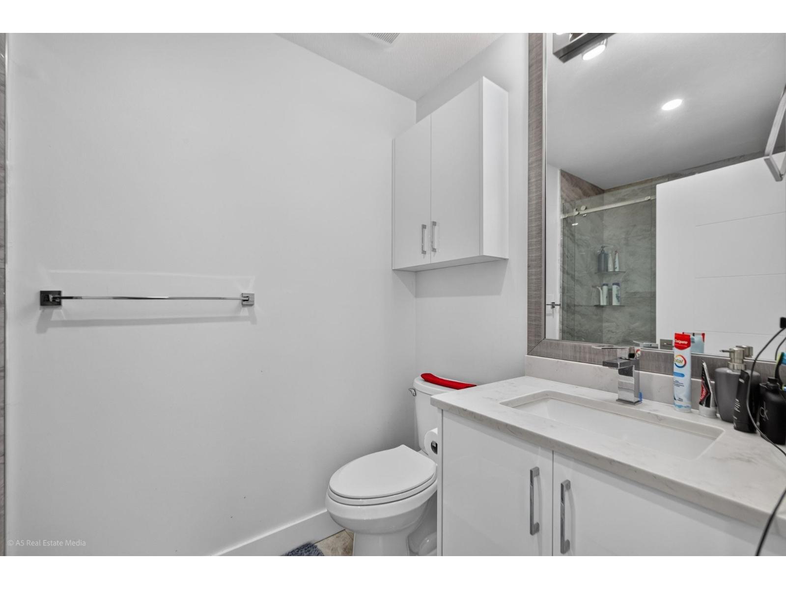 16166 92 Avenue Property Photo 17