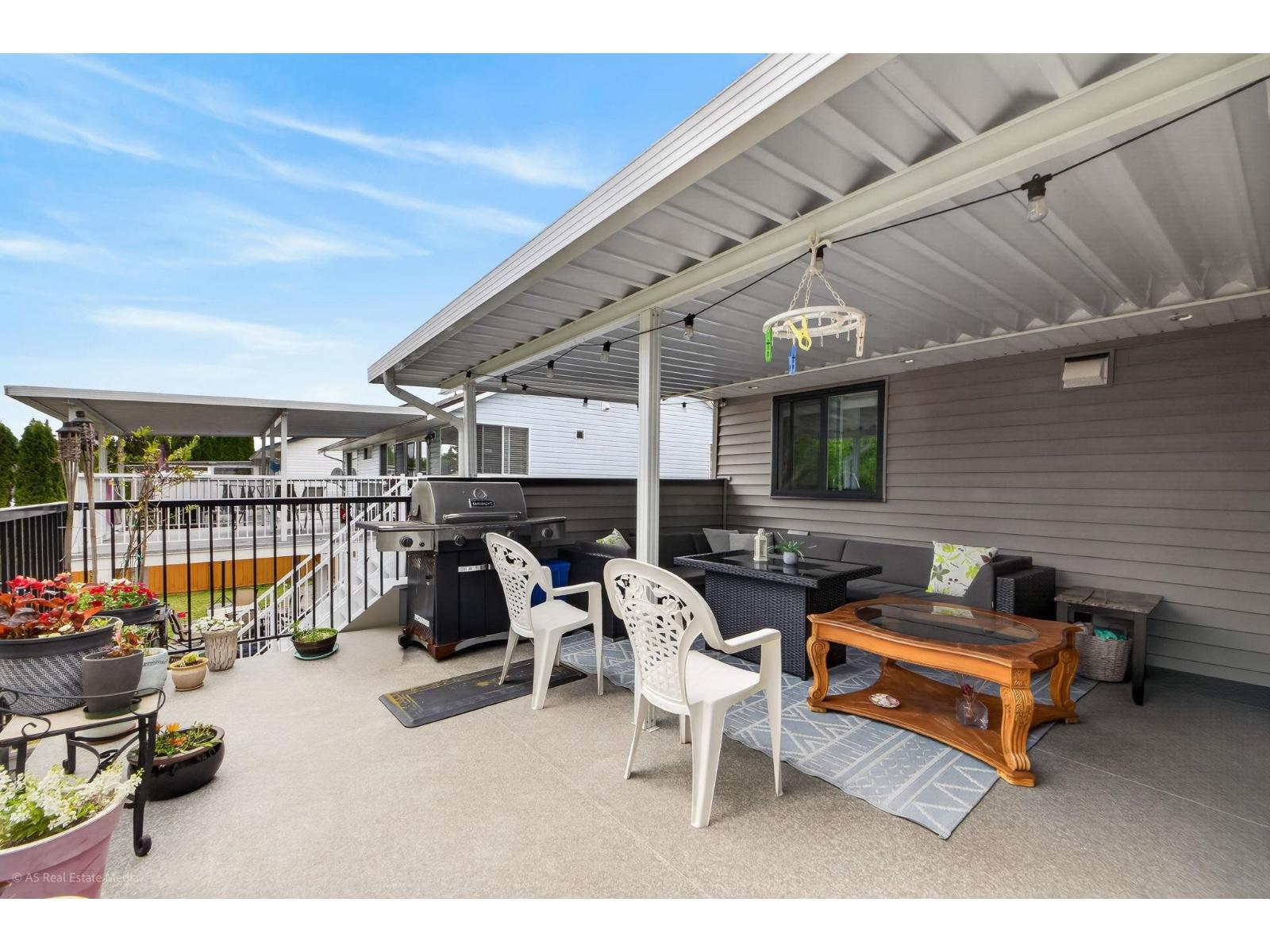 16166 92 Avenue Property Photo 22