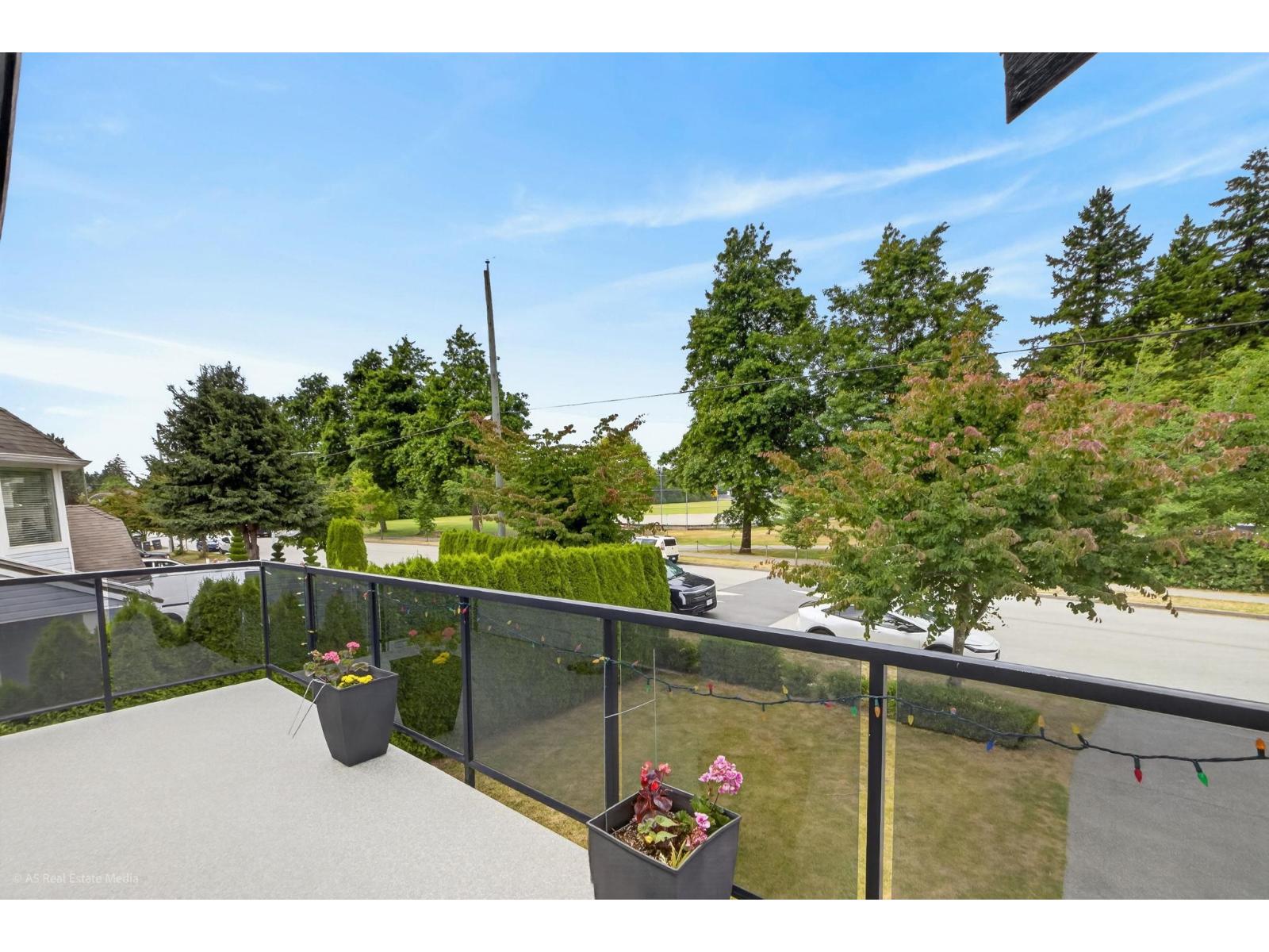16166 92 Avenue Property Photo 23