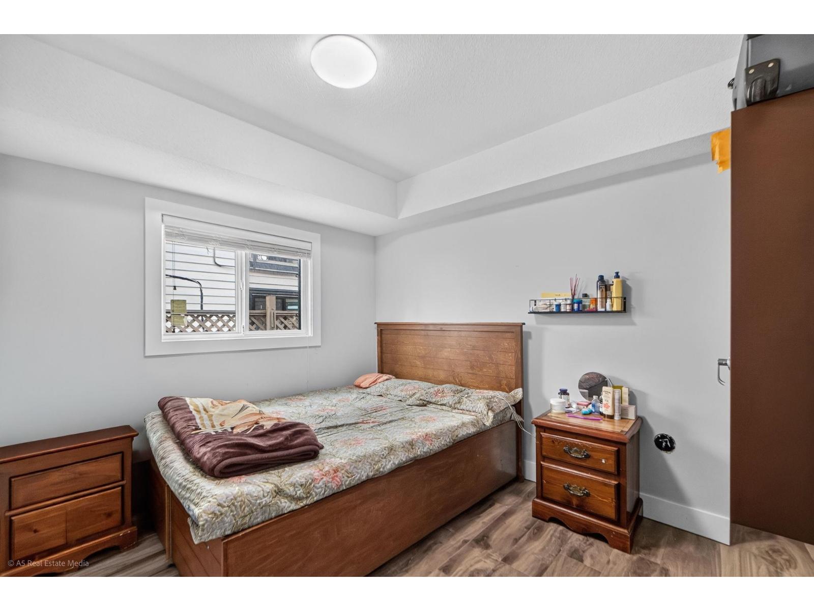 16166 92 Avenue Property Photo 33