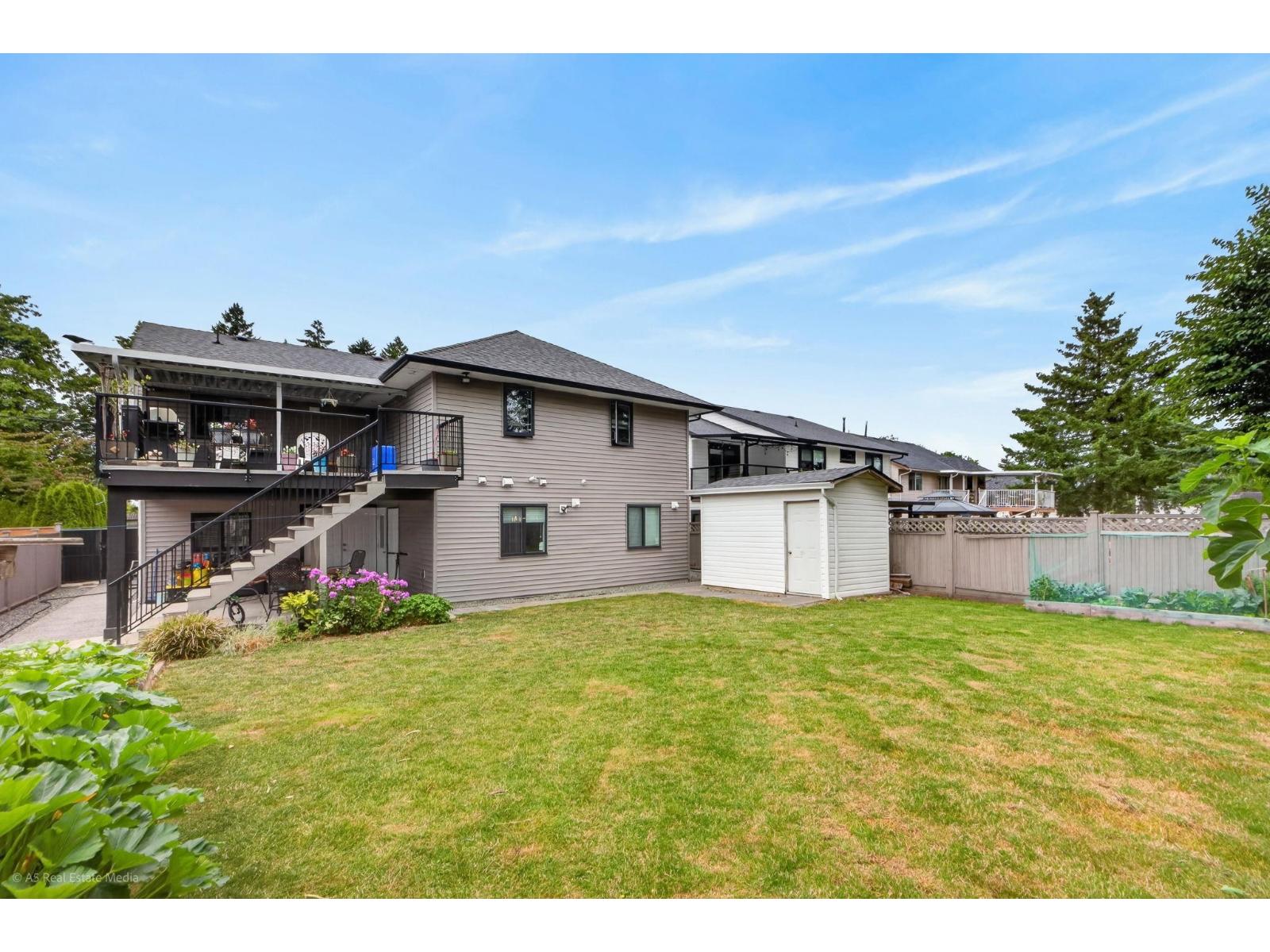 16166 92 Avenue Property Photo 37