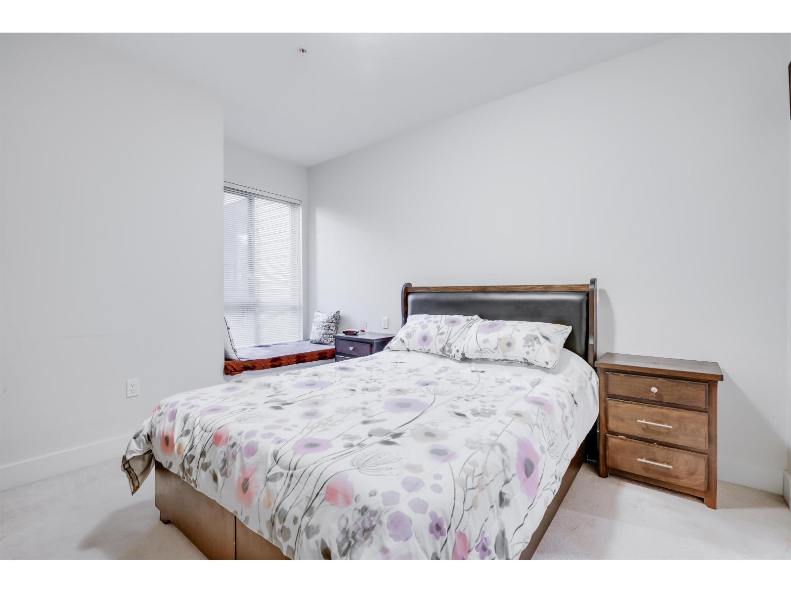 214 6688 120 Street Property Photo 4