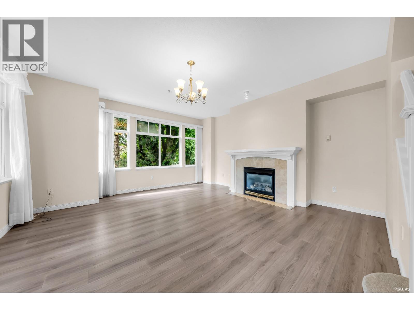 2459 W 39th Avenue Property Photo 1