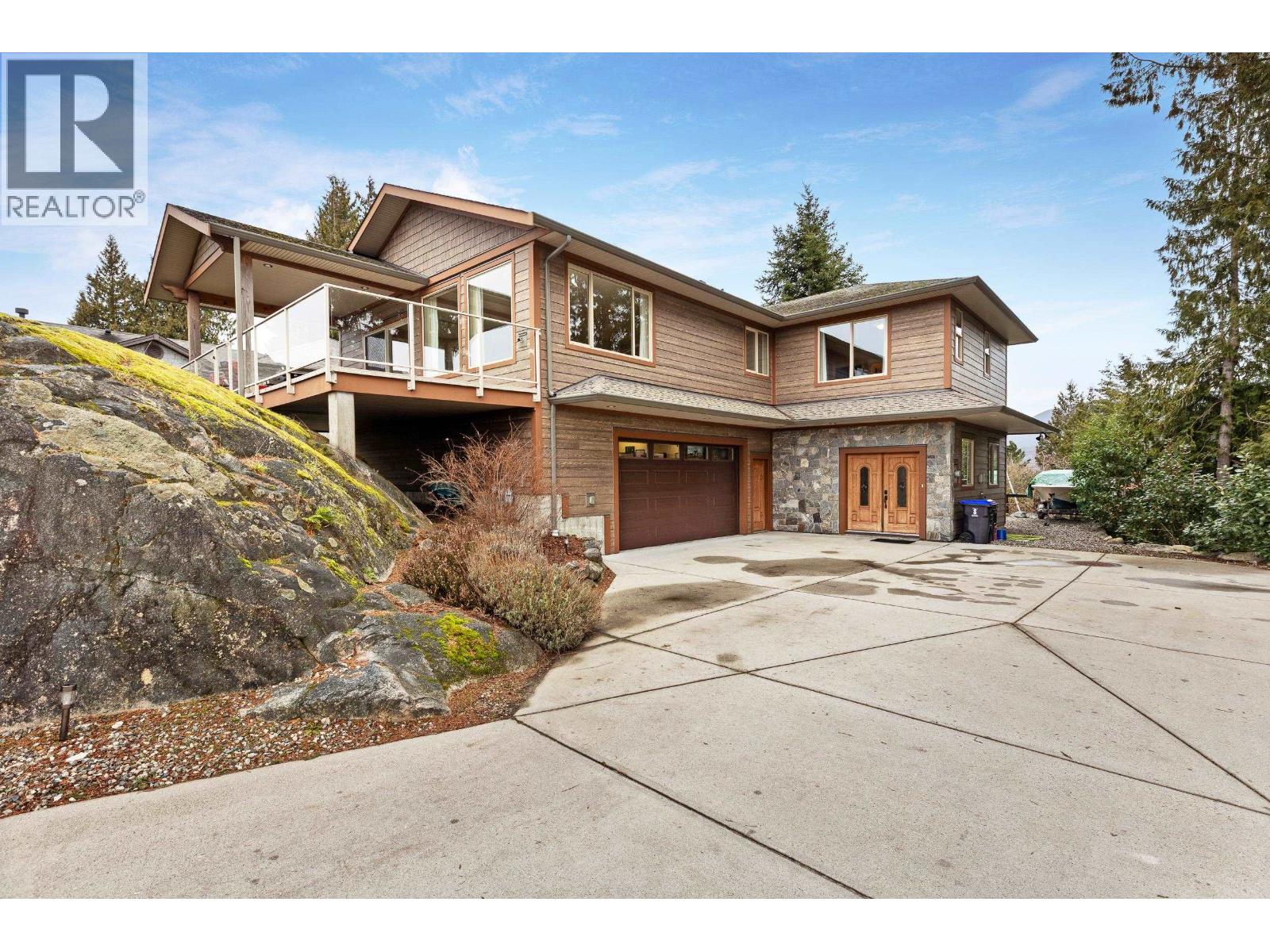 5781 Genni's Way Property Photo 1
