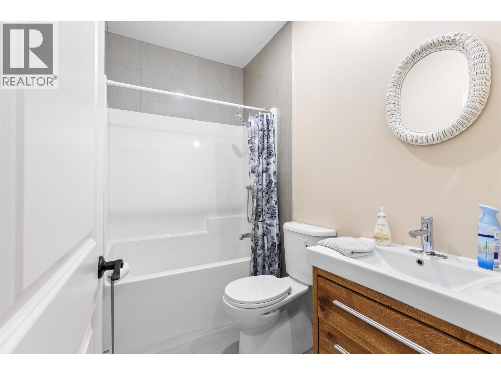 5781 Genni's Way Property Photo 11