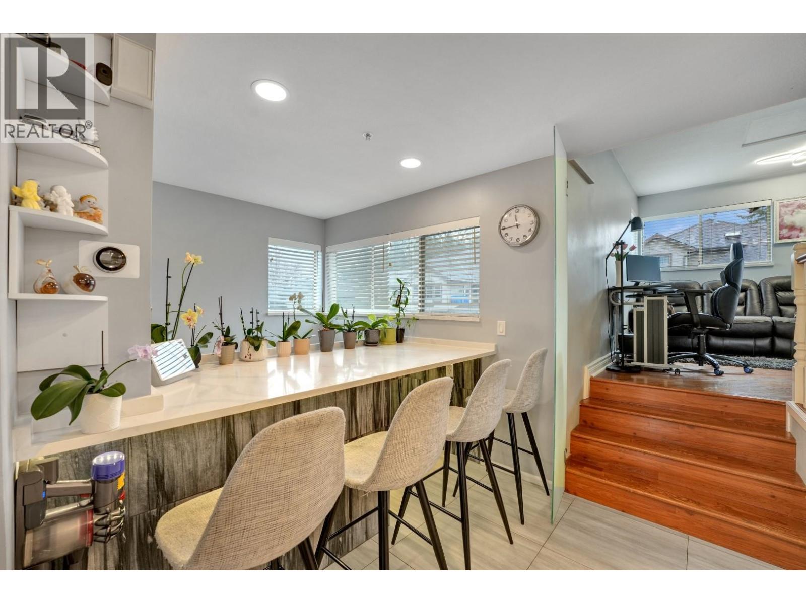 14 19160 119 Avenue Property Photo 6
