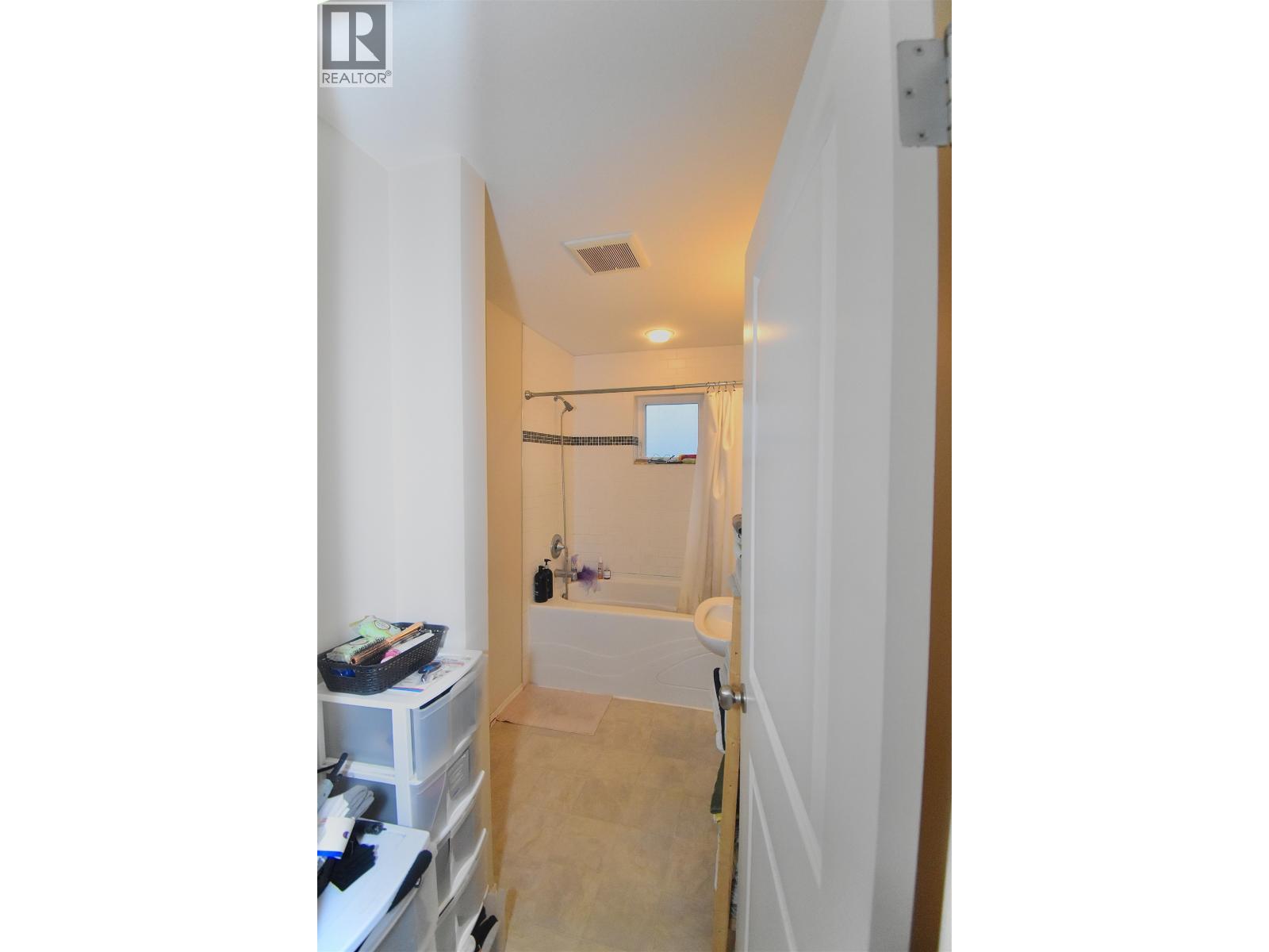 16 624 Shaw Road Property Photo 14